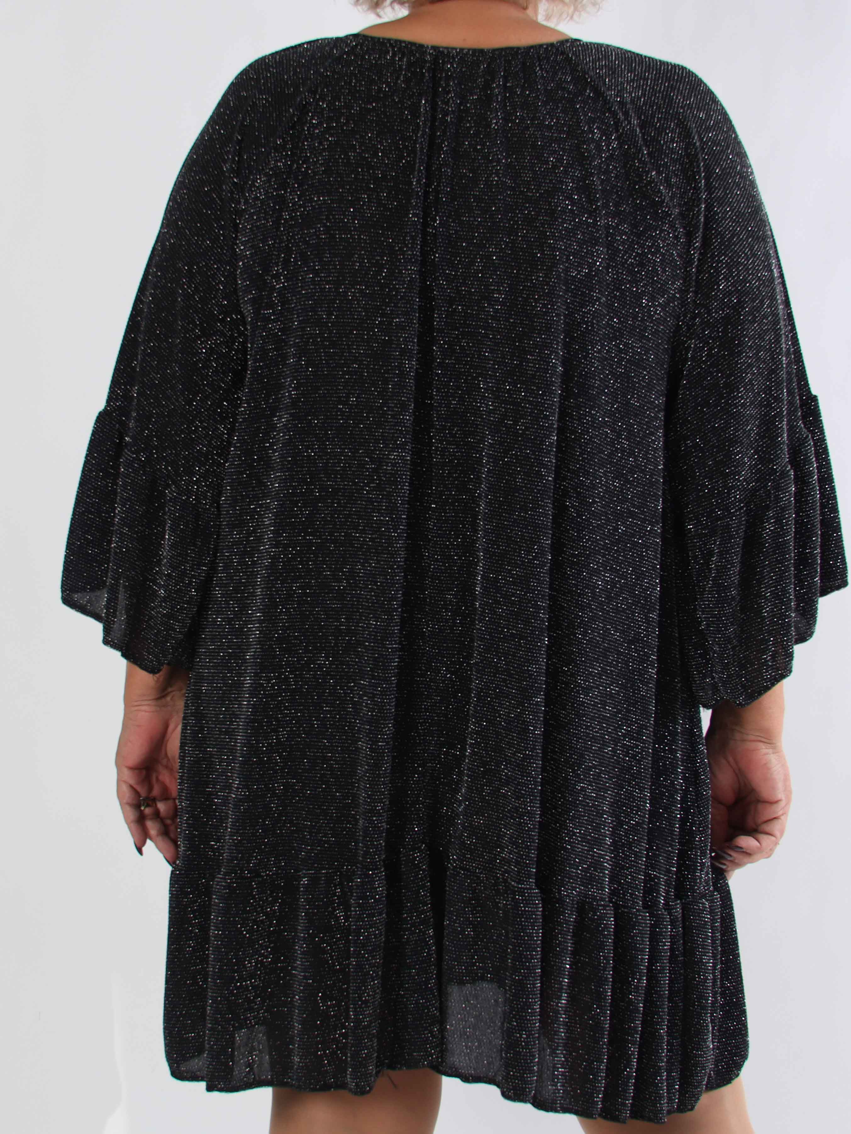 Novia Glitter - Elastisk plus size kjole med glimmertråde og flæser