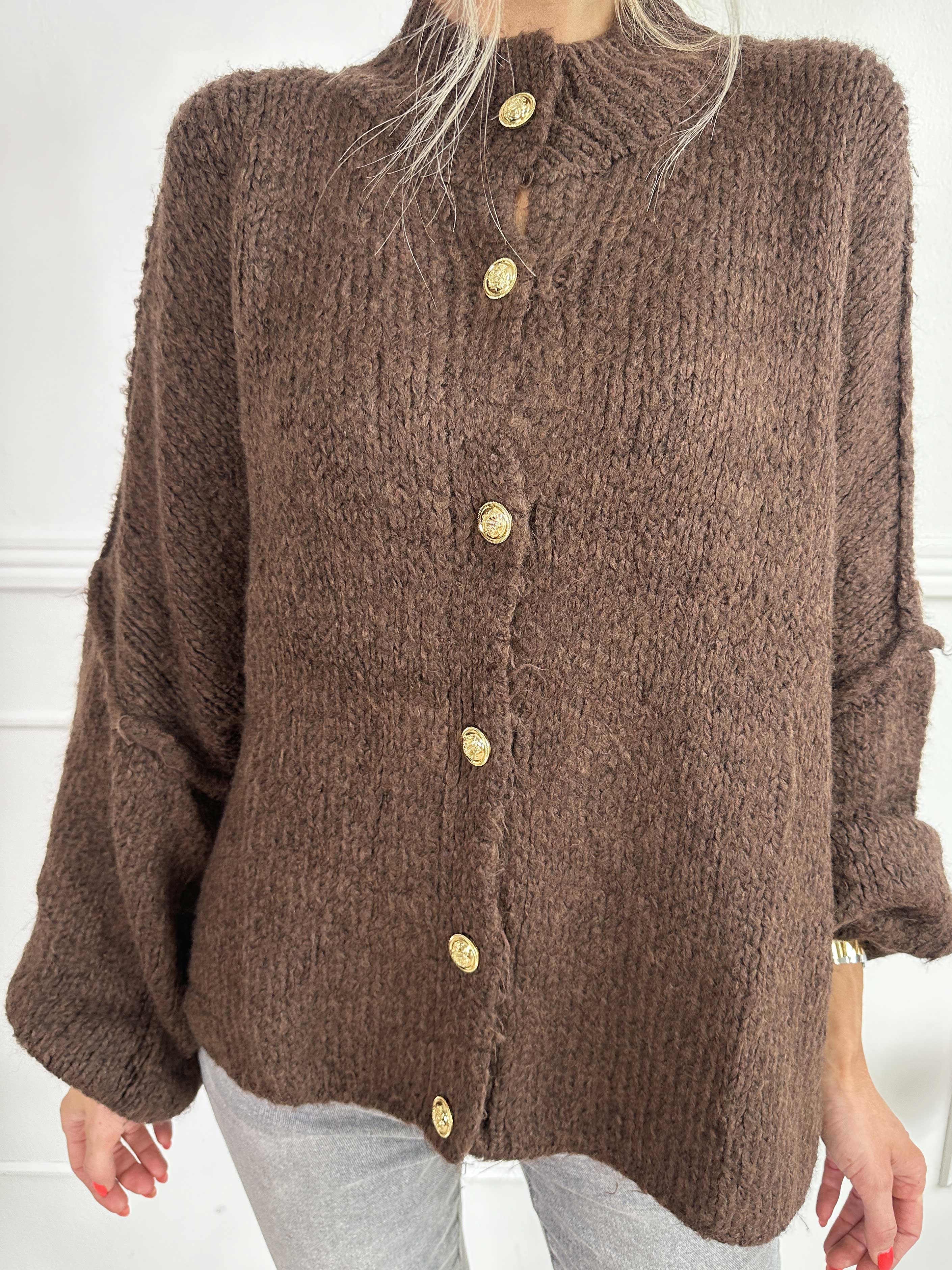 Olrun - Strikcardigan med ballonærmer og guld knapper