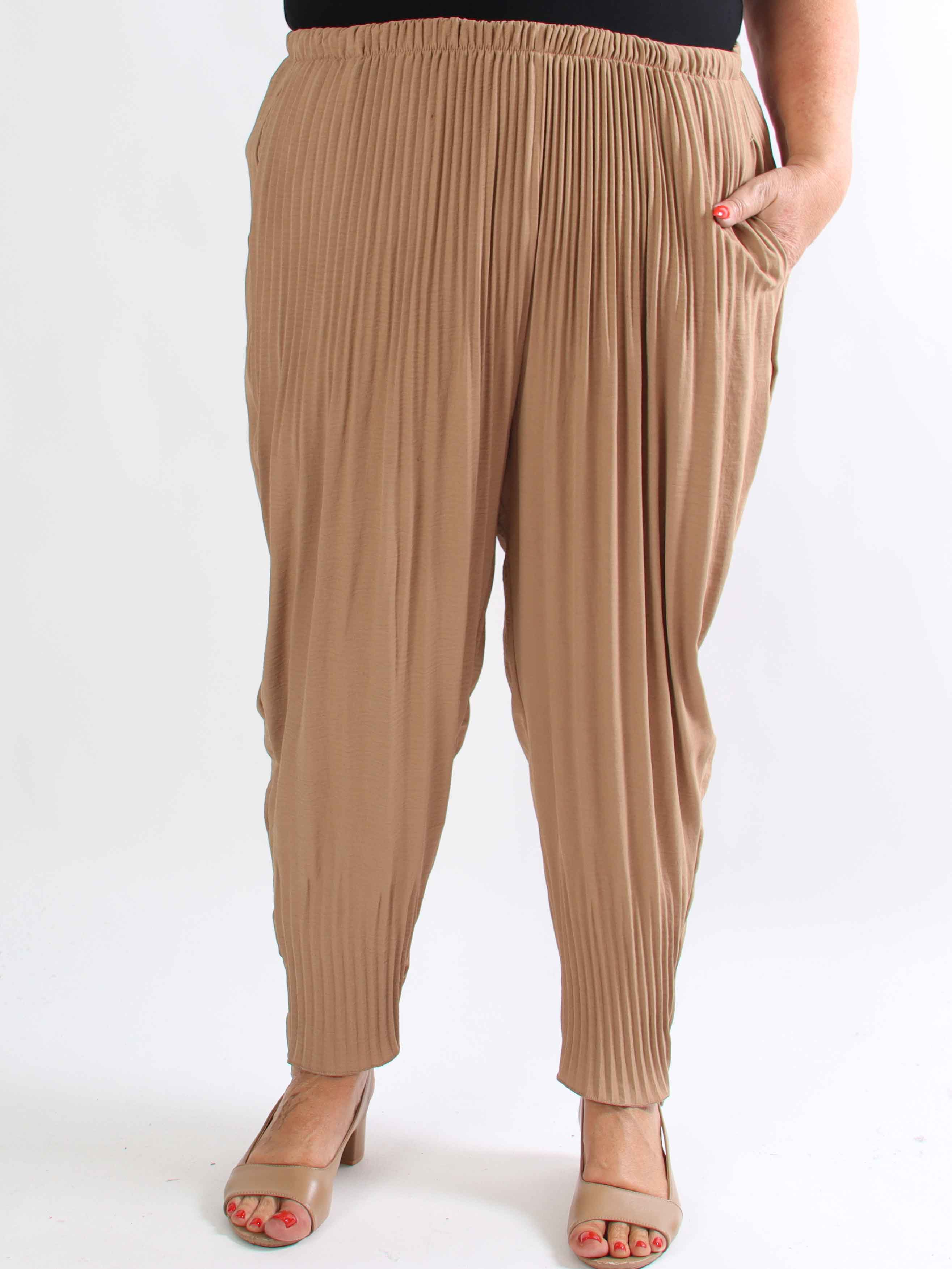 Paja - Plus size plisserede bukser med elastikkant i livet