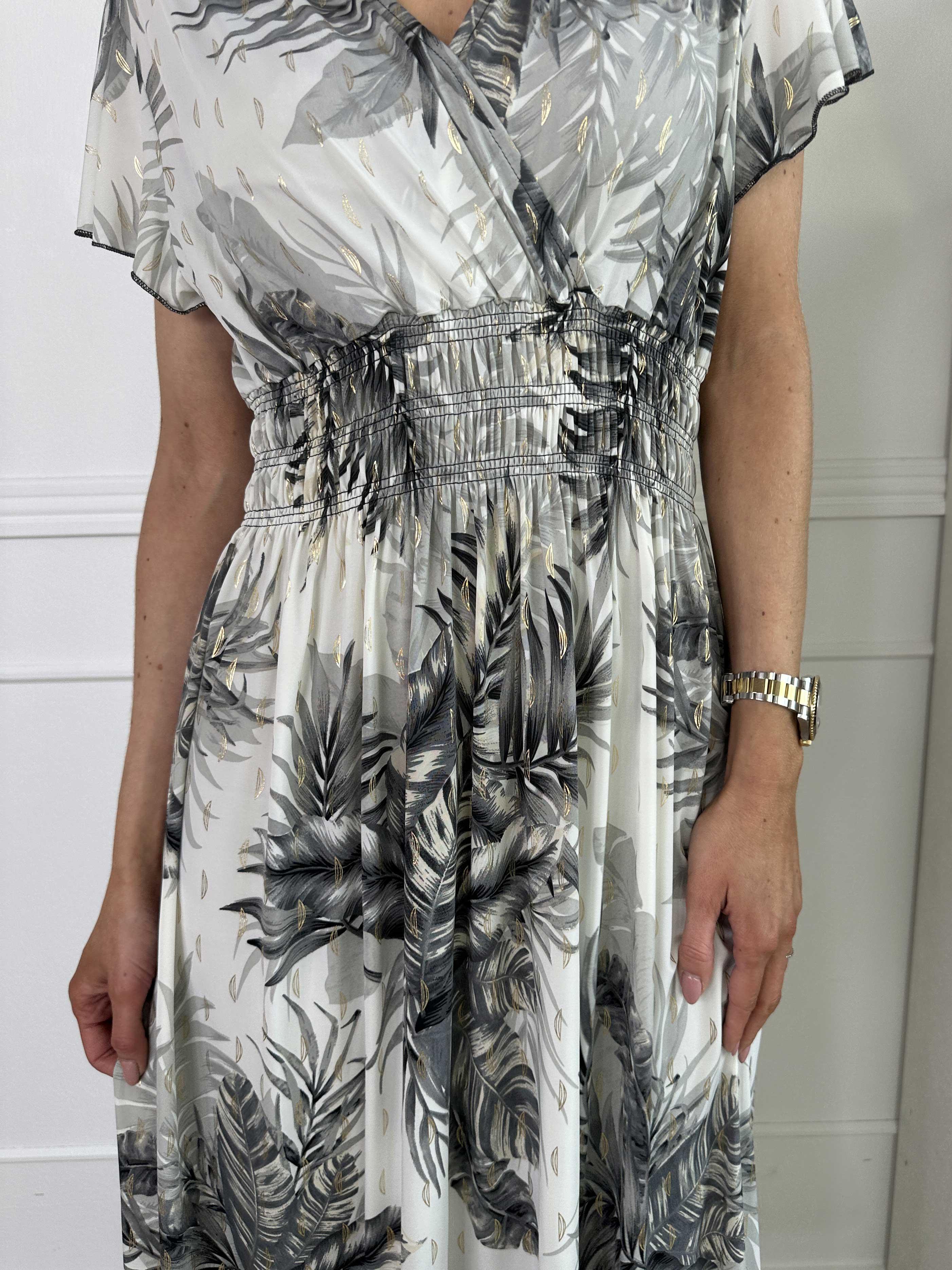 Palma - Lang elastisk kjole med blade og flæseærmer