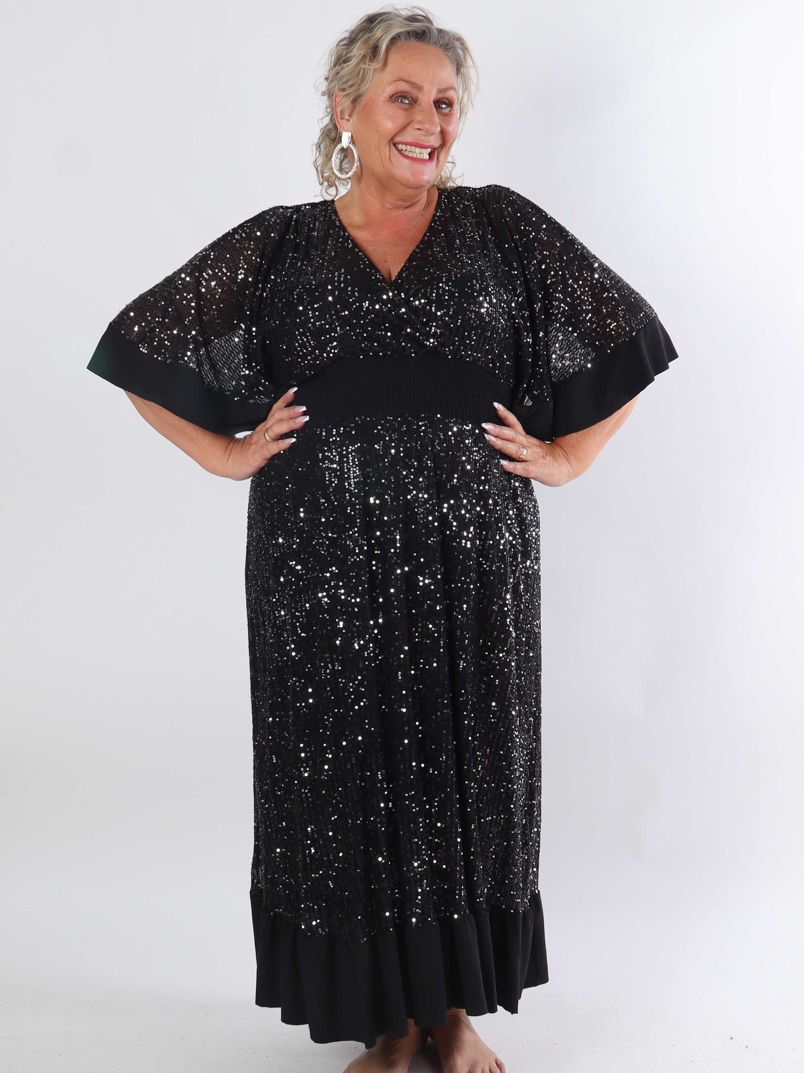 Pamela Glitter - Lang plus size pailletkjole med flæser og smock