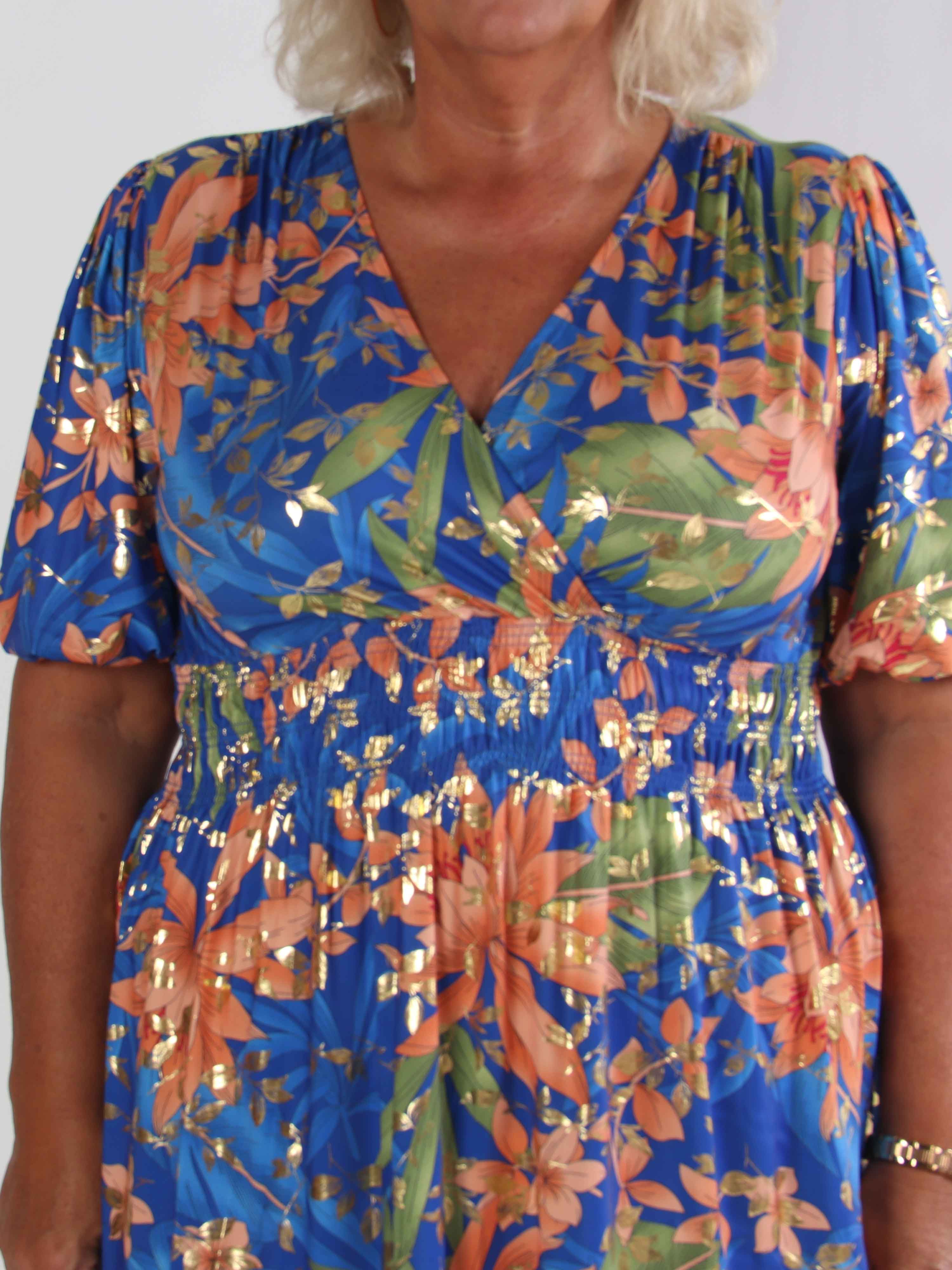 Pamina Leaf Short - Kort elastisk plus size kjole med blad motiver