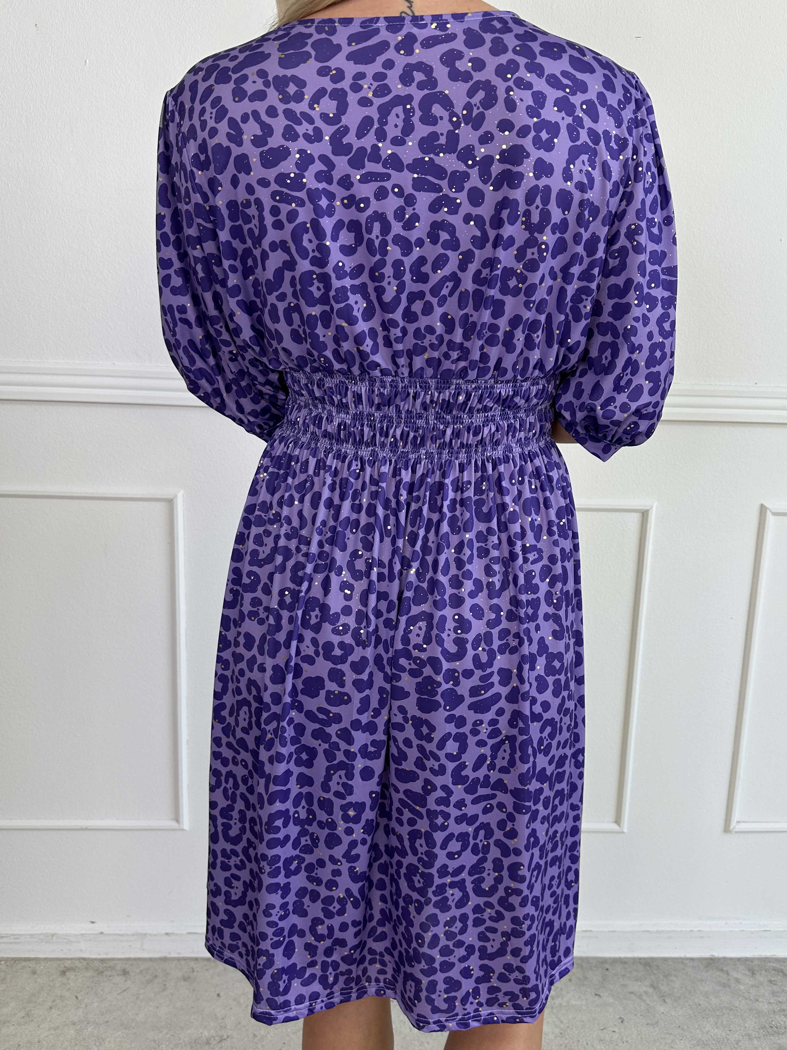 Pamina Leo Short - Kort elastisk kjole i leopardprint