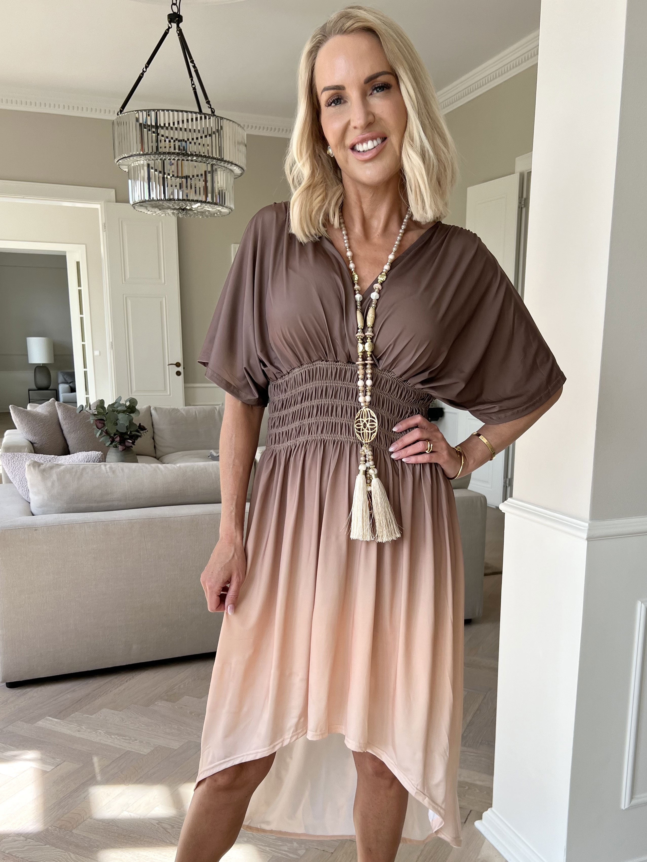 Pams Fade High-low - Elastisk flerfarvet kjole