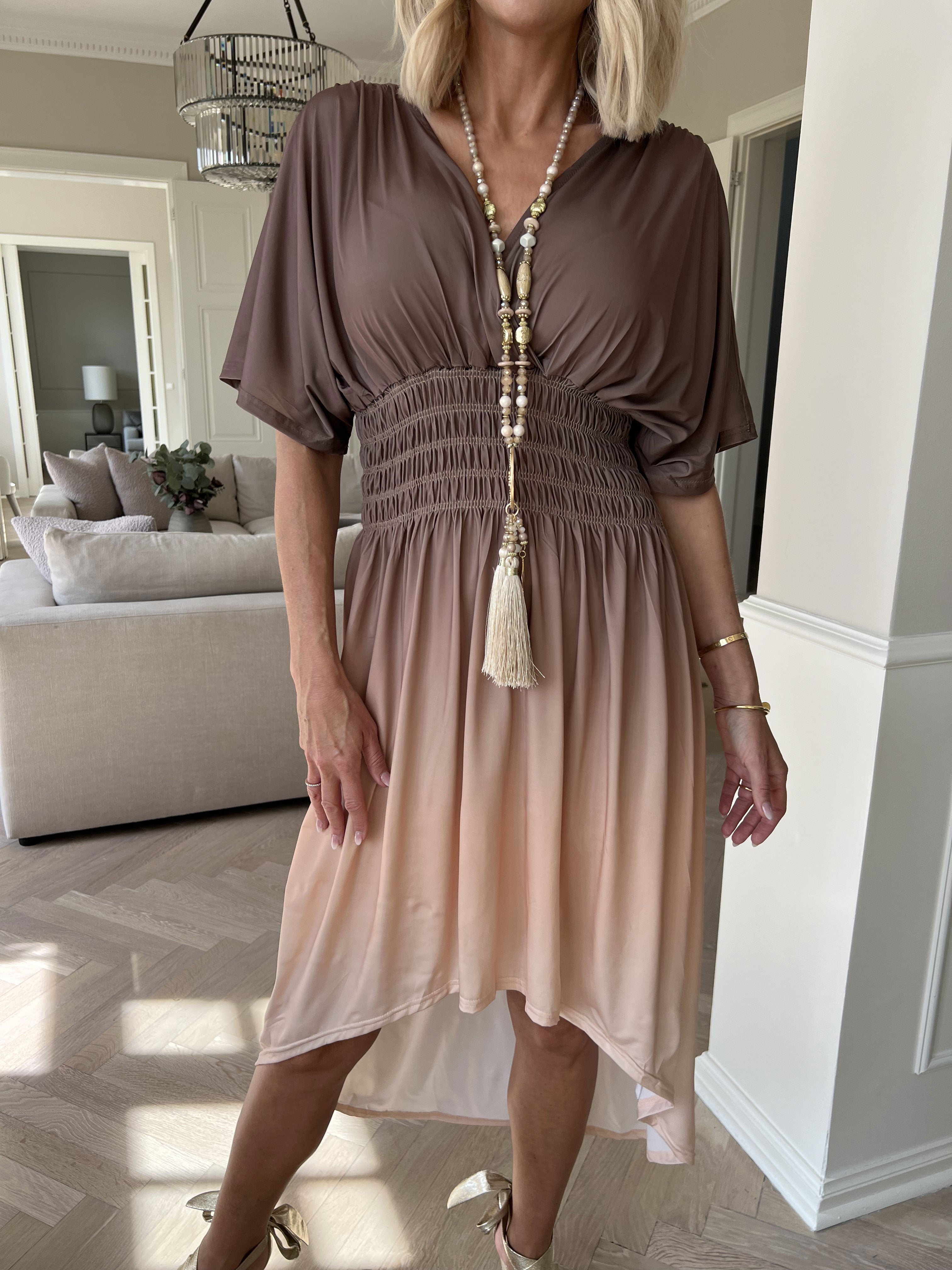 Pams Fade High-low - Elastisk flerfarvet kjole