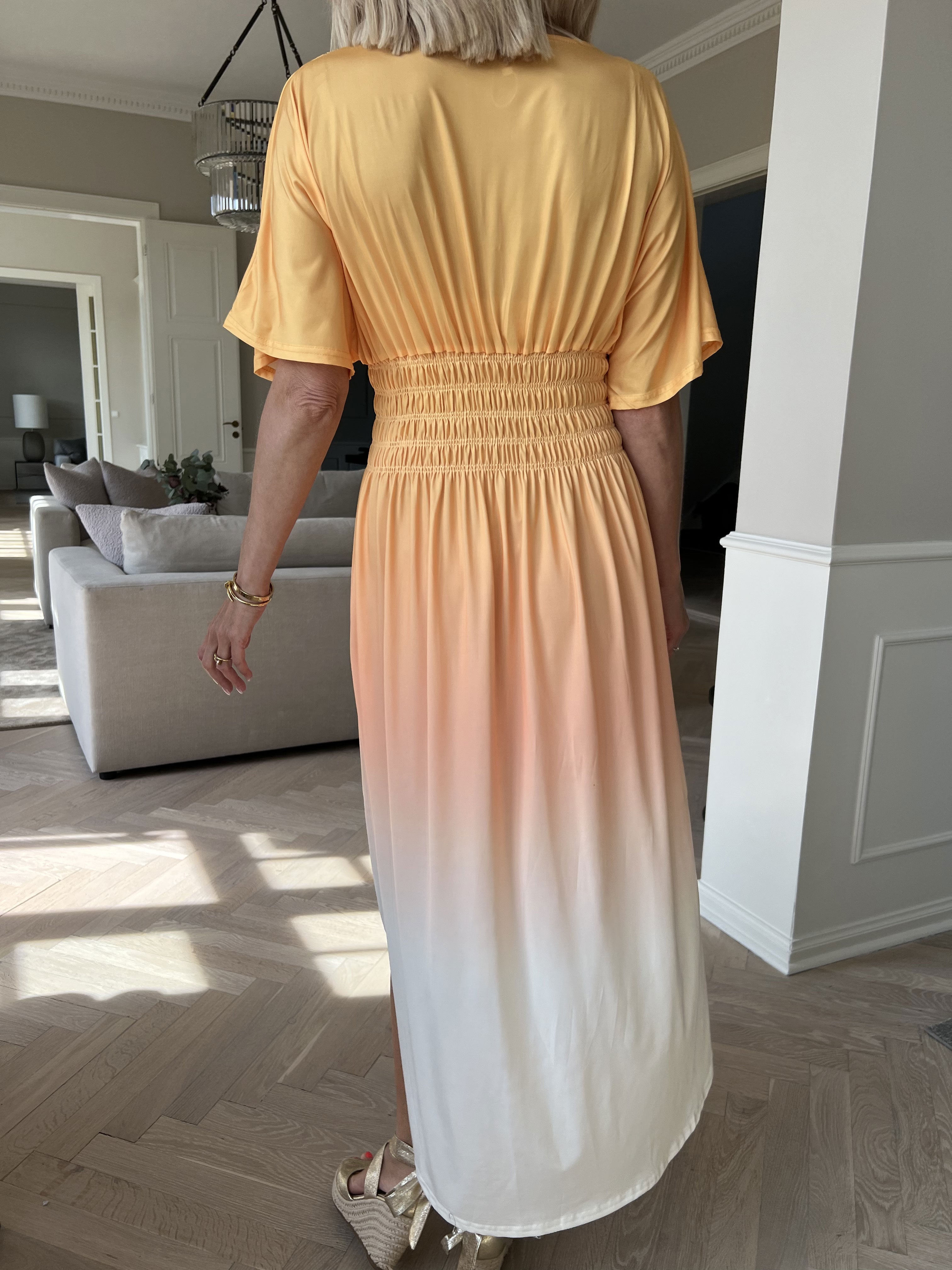 Pams Fade High-low - Elastisk flerfarvet kjole