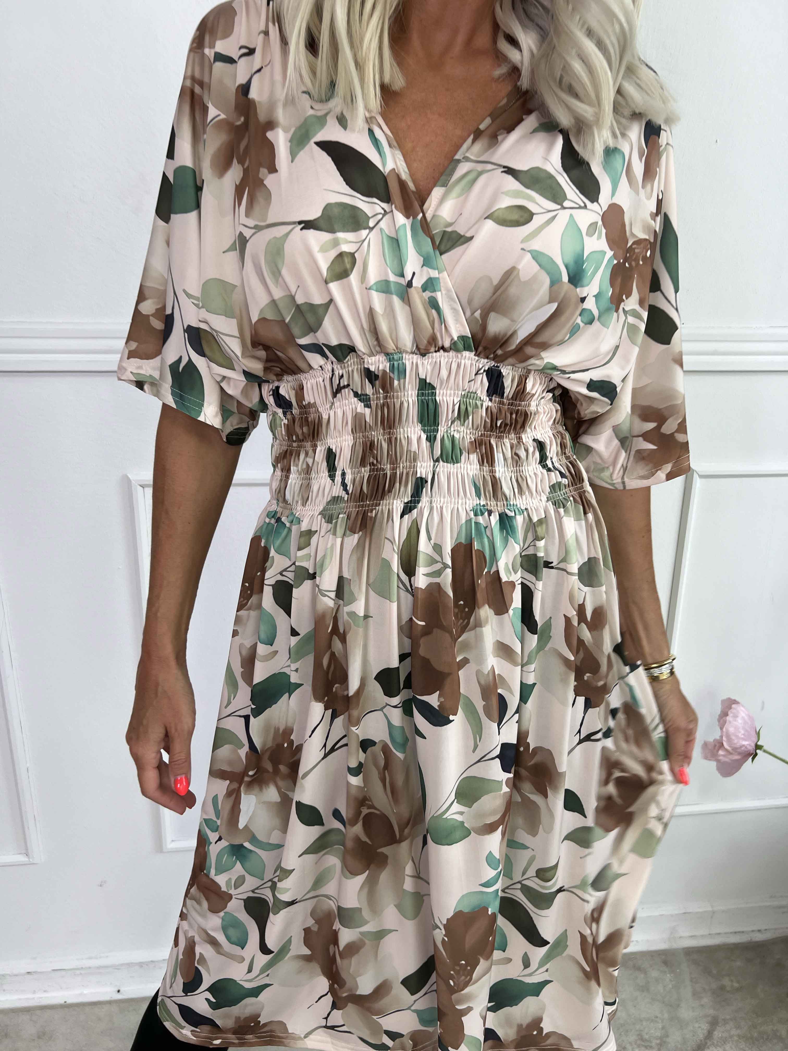 Pams Fiore Short - Kort elastisk kjole i blomsterprint