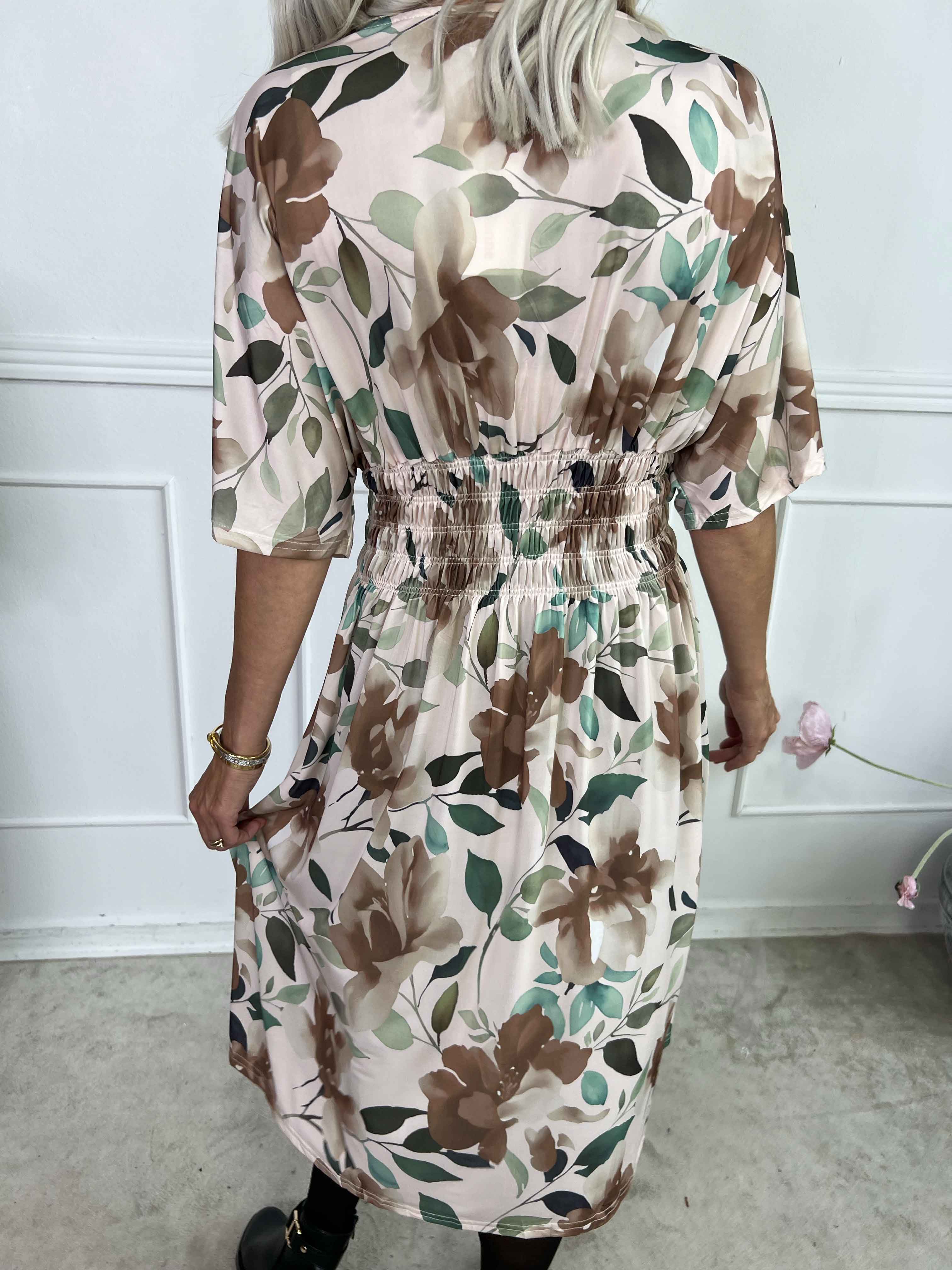 Pams Fiore Short - Kort elastisk kjole i blomsterprint