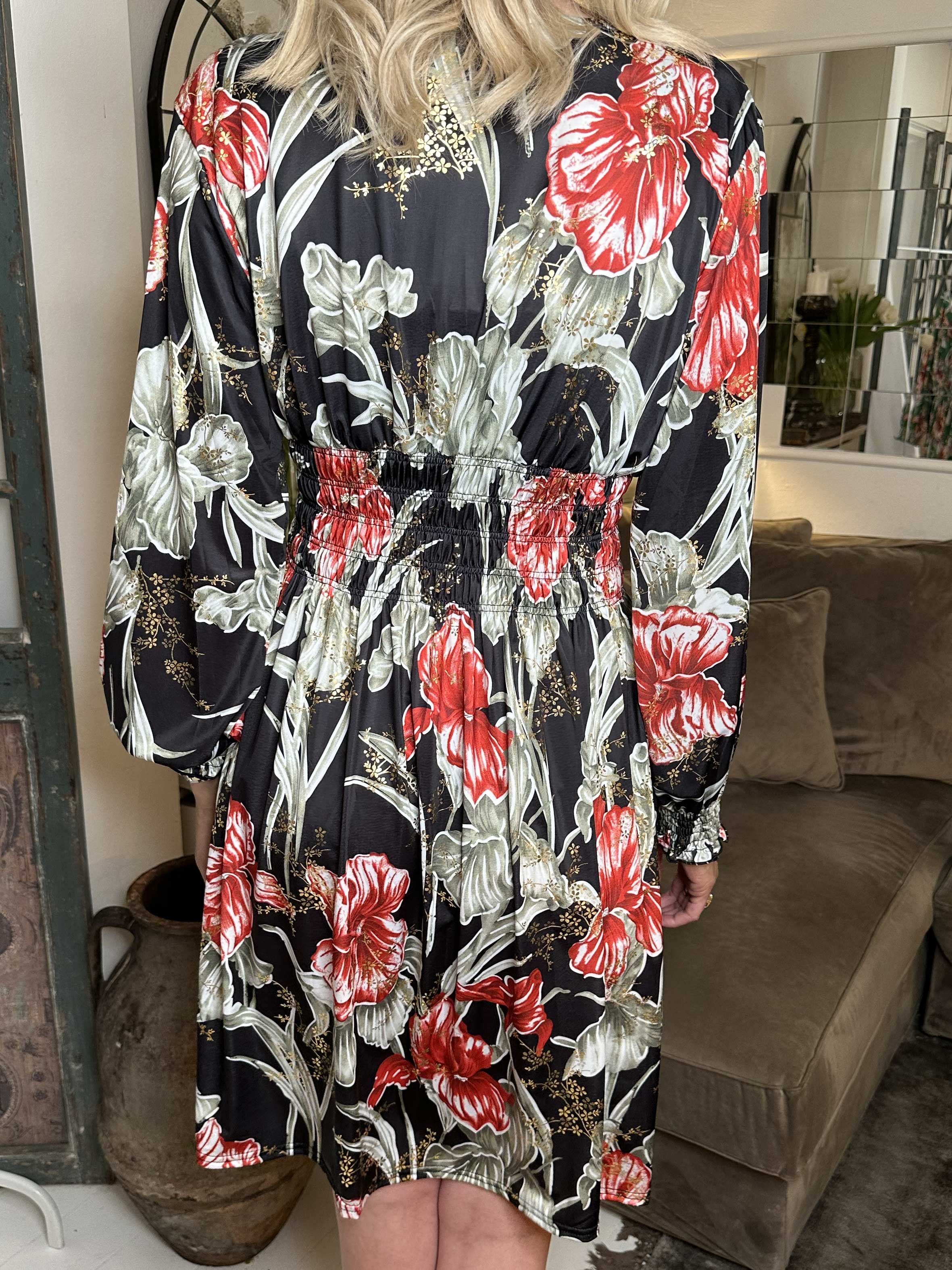 Pams Flower Short L/S - Elastisk mønstret kjole i krølfrit stof