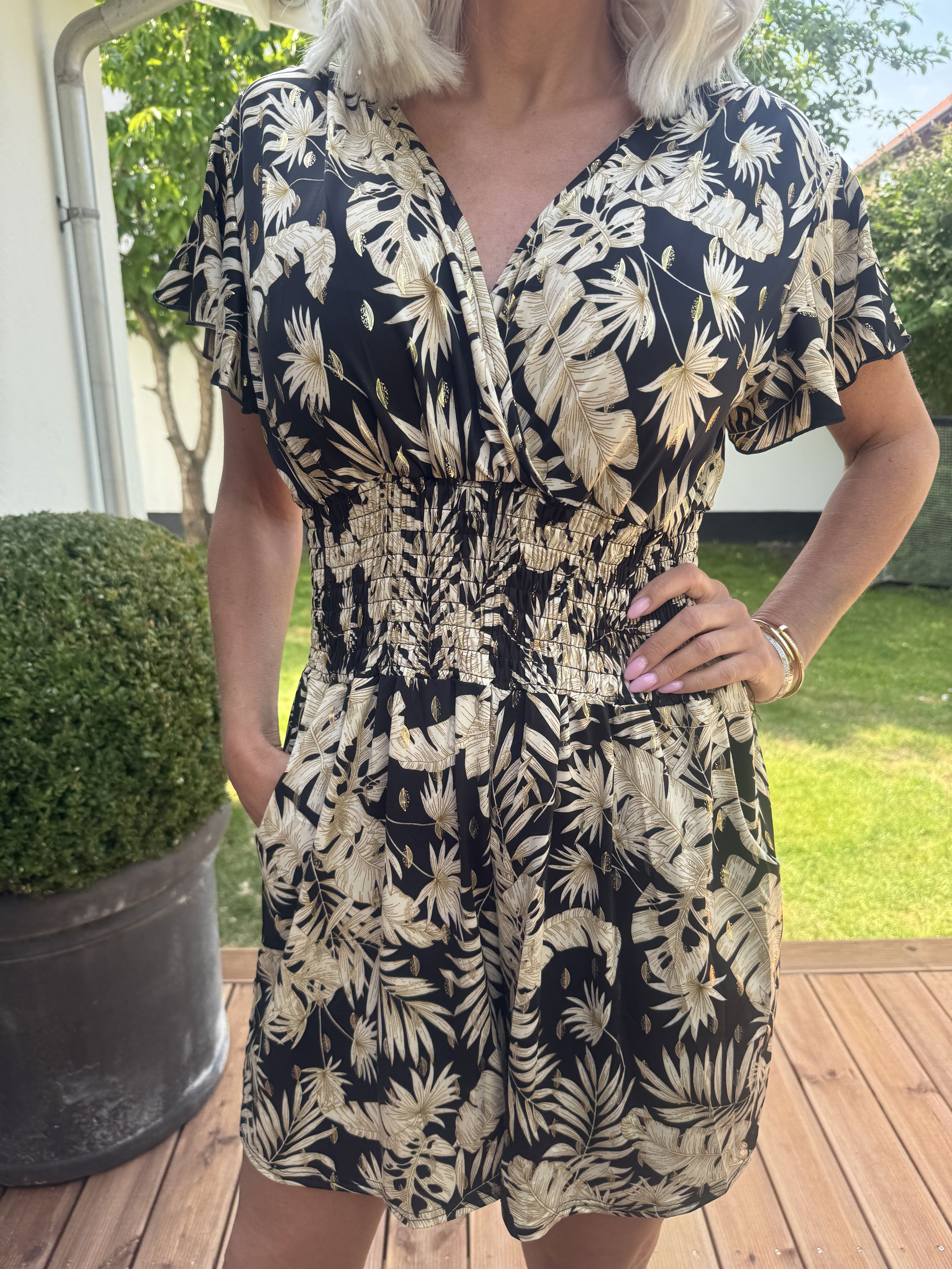 Pams Gold Leaf Playsuit - Elastisk playsuit med lommer