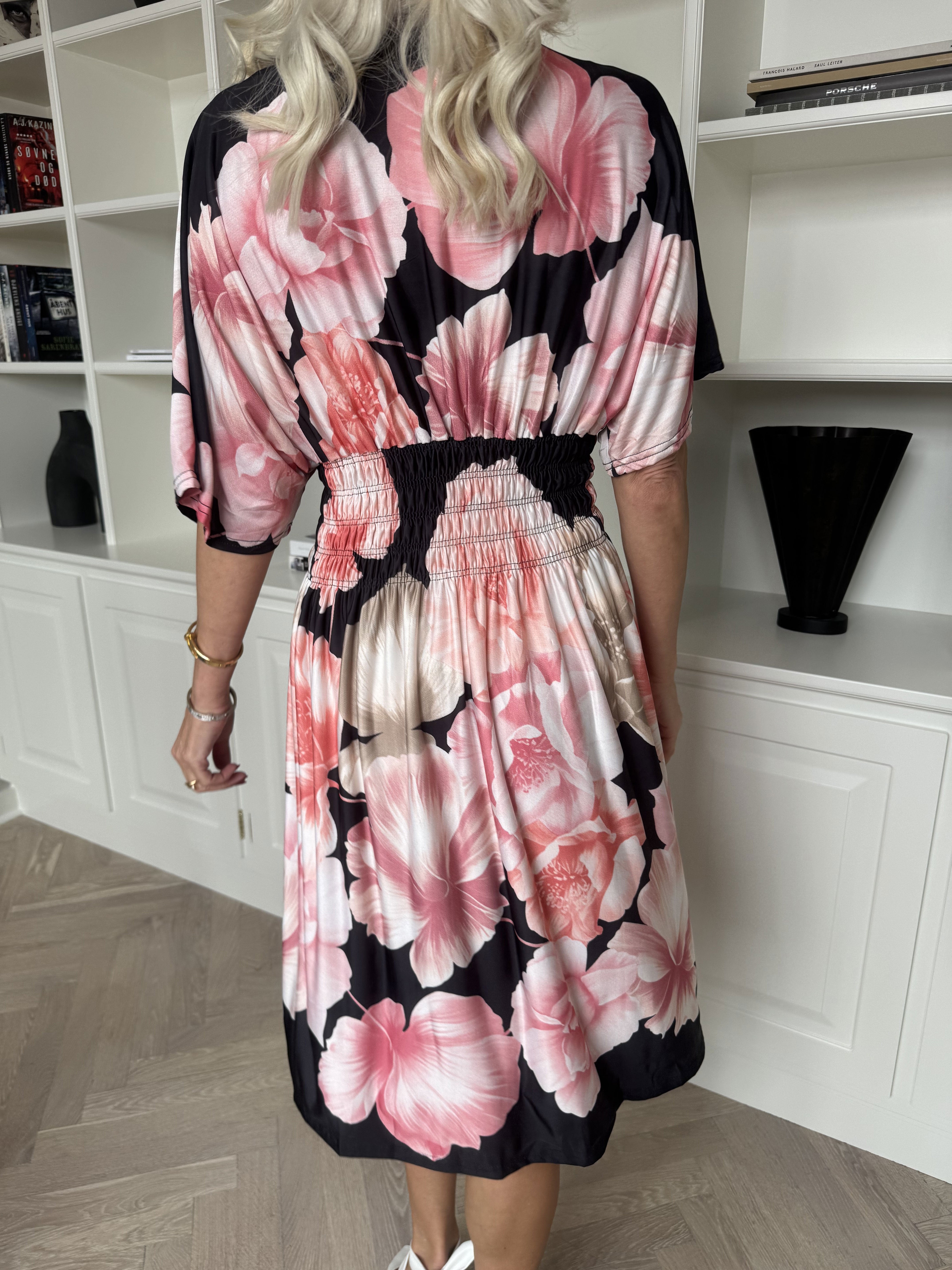 Pams Peony Short - Kort elastisk kjole med blomsterprint