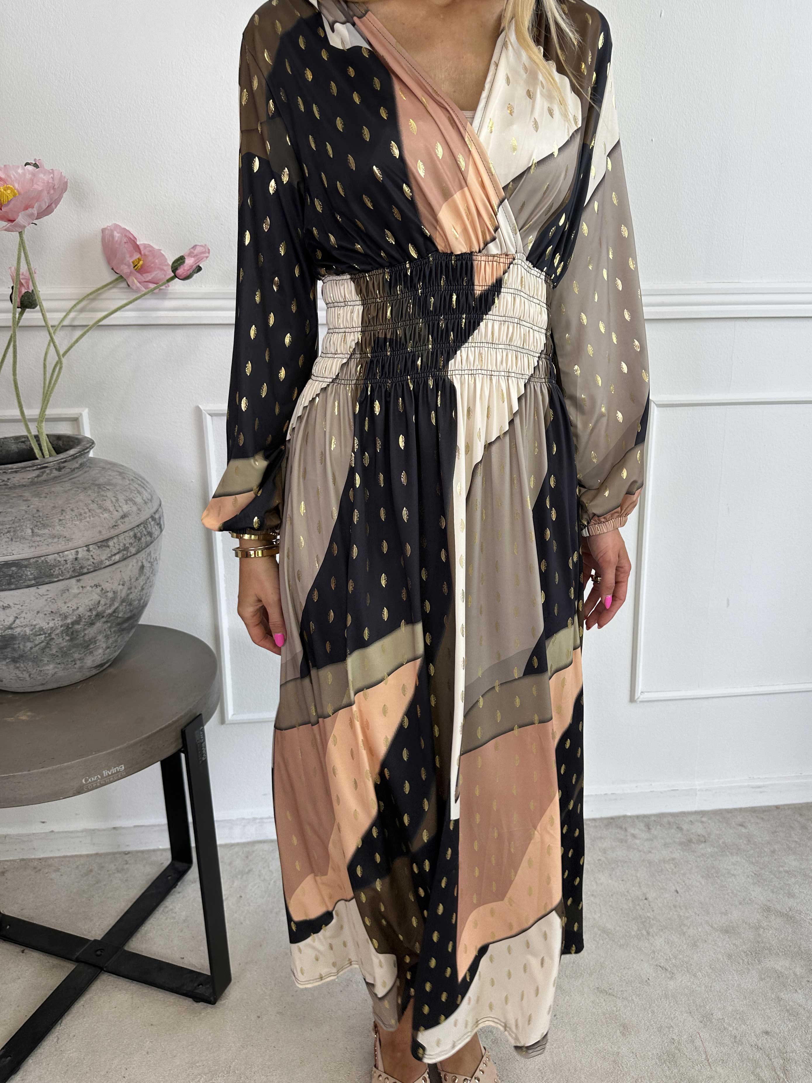 Pams Abstract L/S - Elastisk flerfarvet lang kjole med guld detaljer