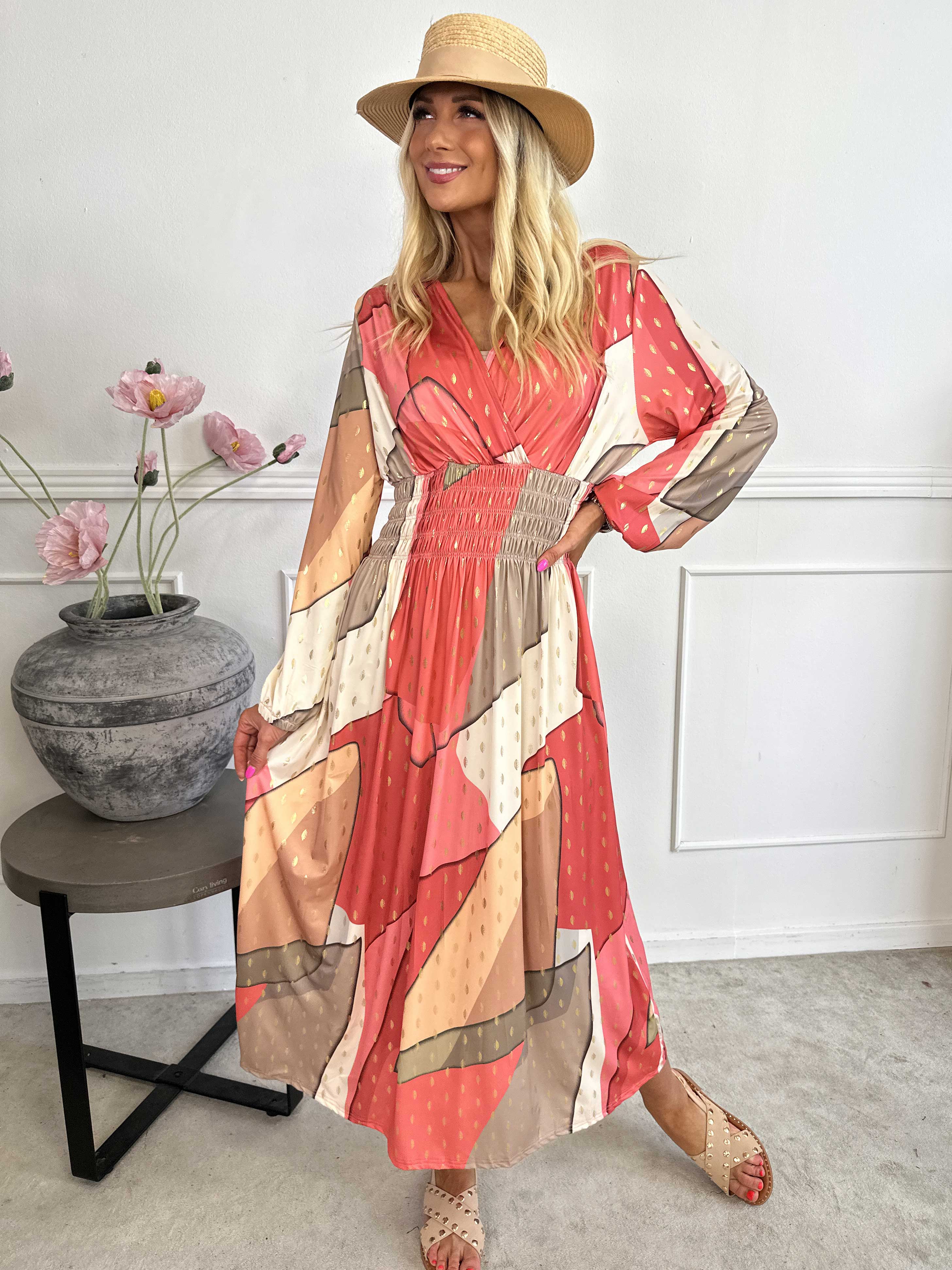 Pams Abstract L/S - Elastisk flerfarvet lang kjole med guld detaljer