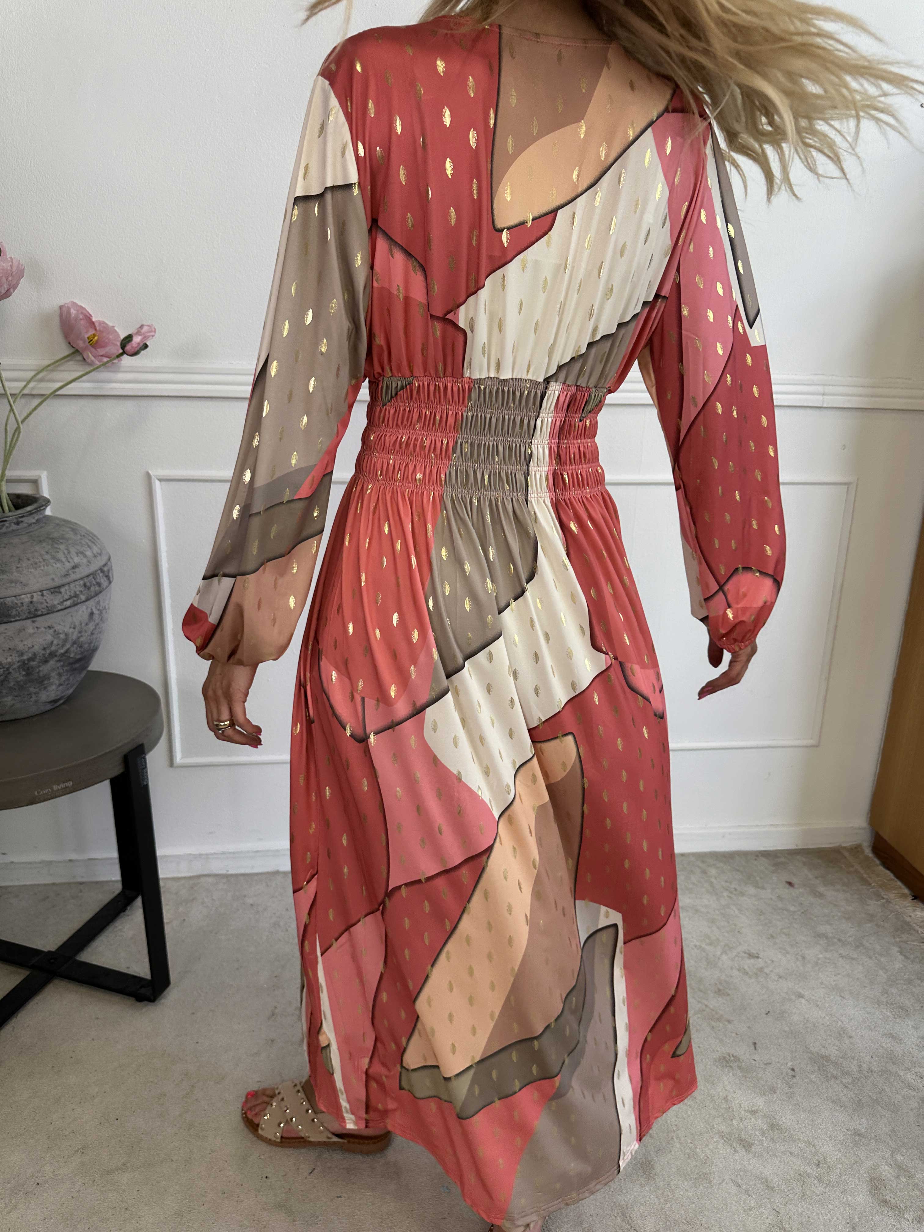 Pams Abstract L/S - Elastisk flerfarvet lang kjole med guld detaljer