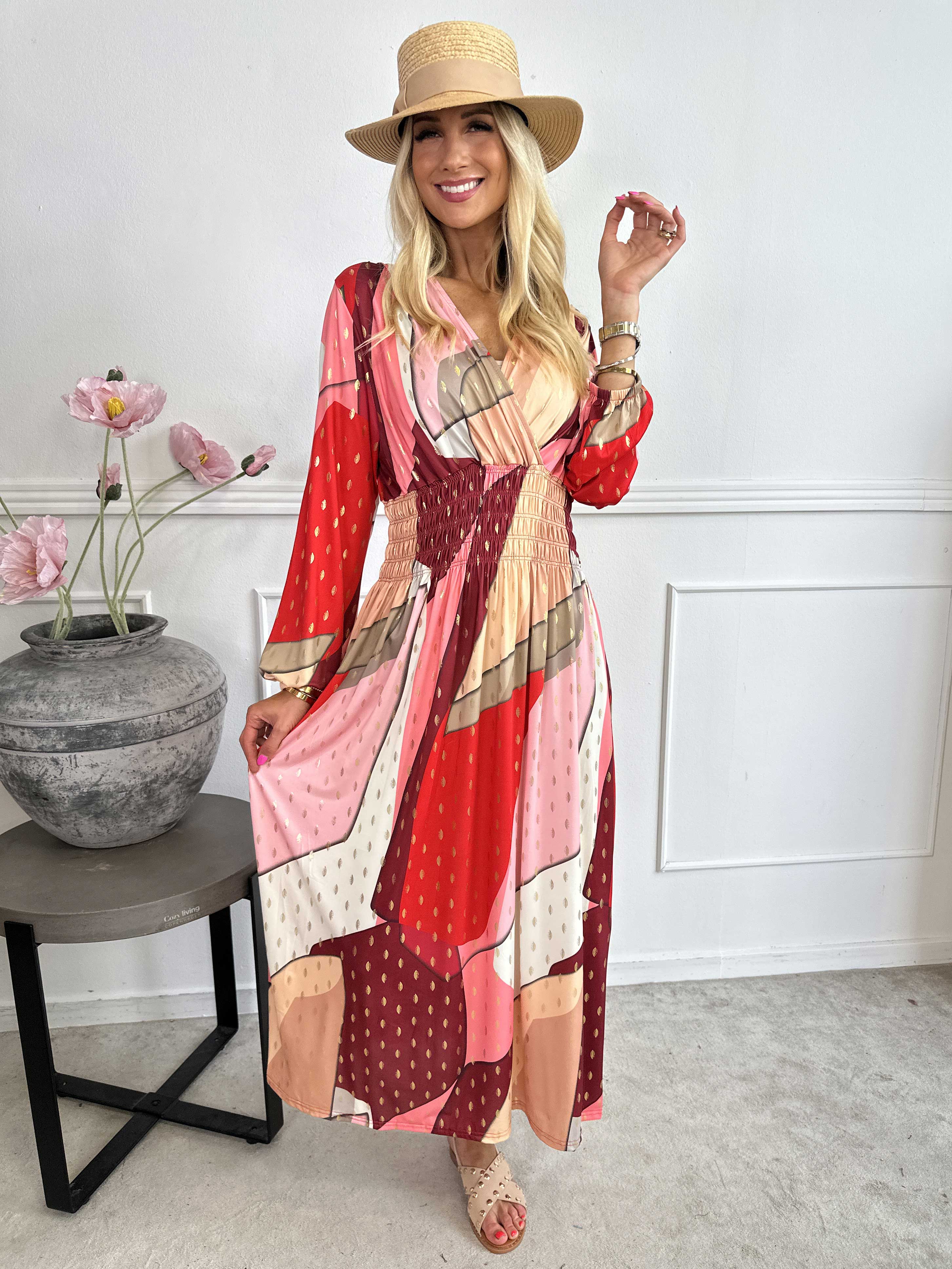 Pams Abstract L/S - Elastisk flerfarvet lang kjole med guld detaljer