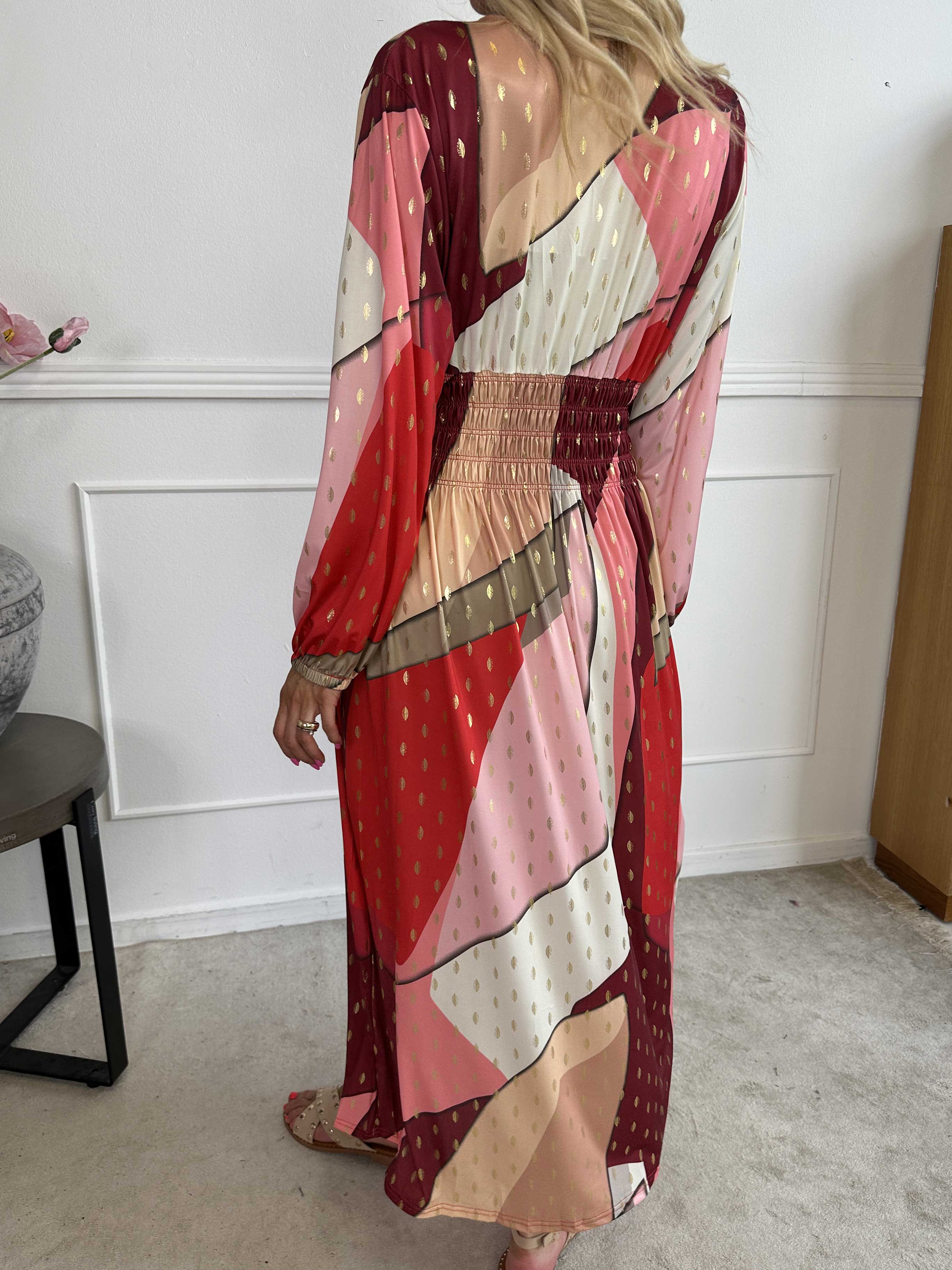 Pams Abstract L/S - Elastisk flerfarvet lang kjole med guld detaljer