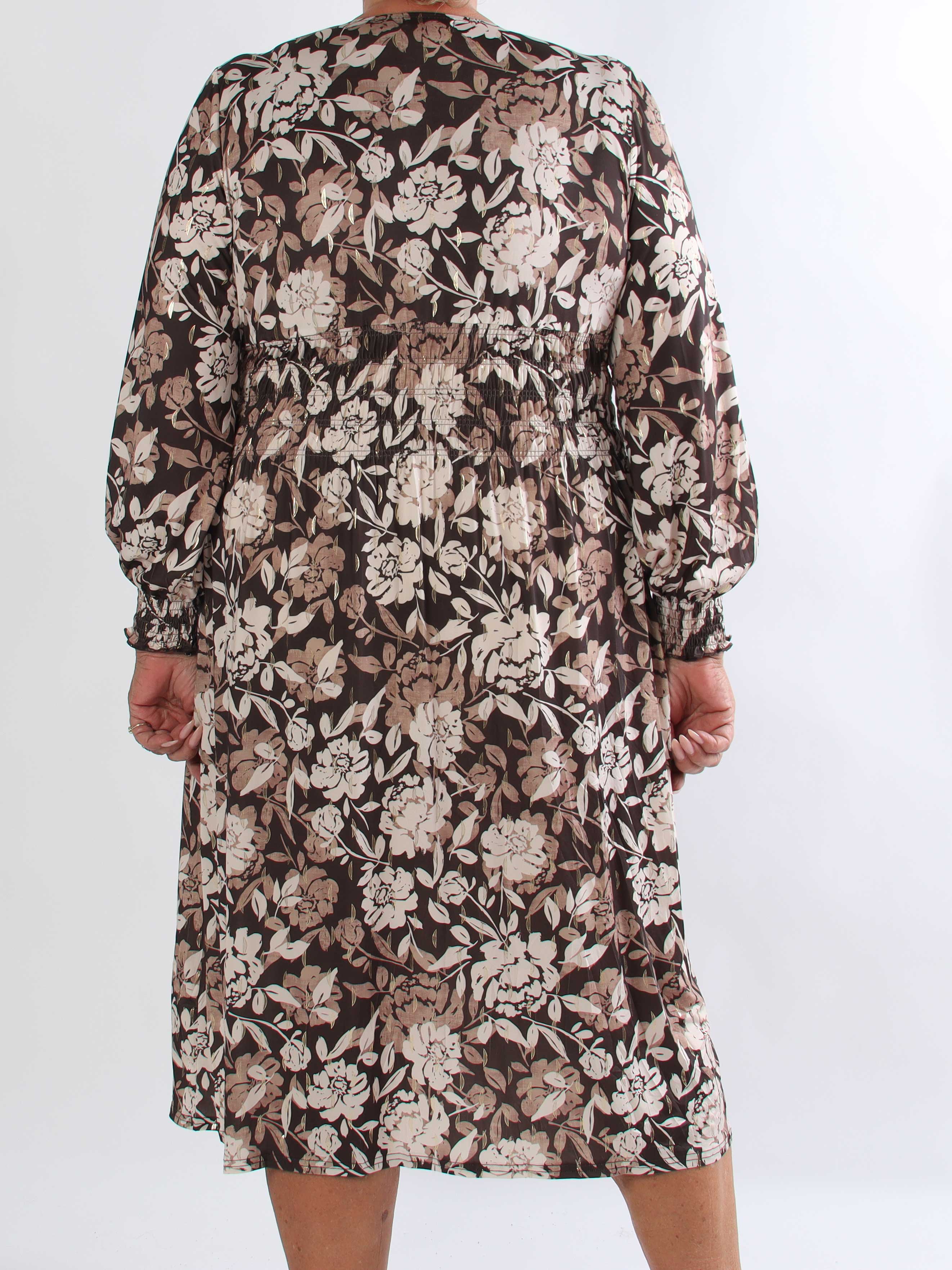 Pams Aroma Midi L/S - Elastisk plus size kjole i blomsterprint med elegante gulddetaljer