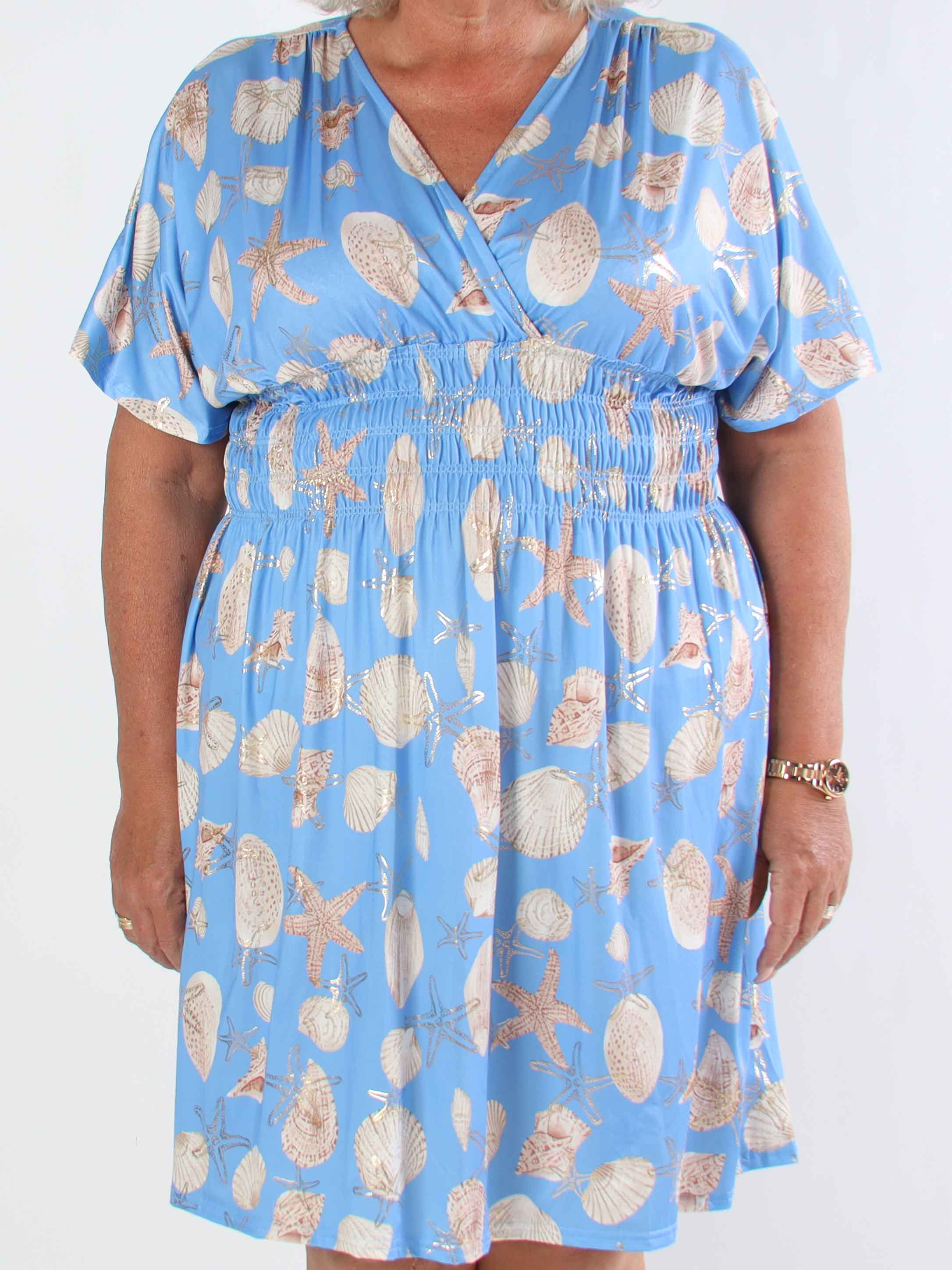 Pams Beach Short - Elastisk plus size kjole med muslinge motiver