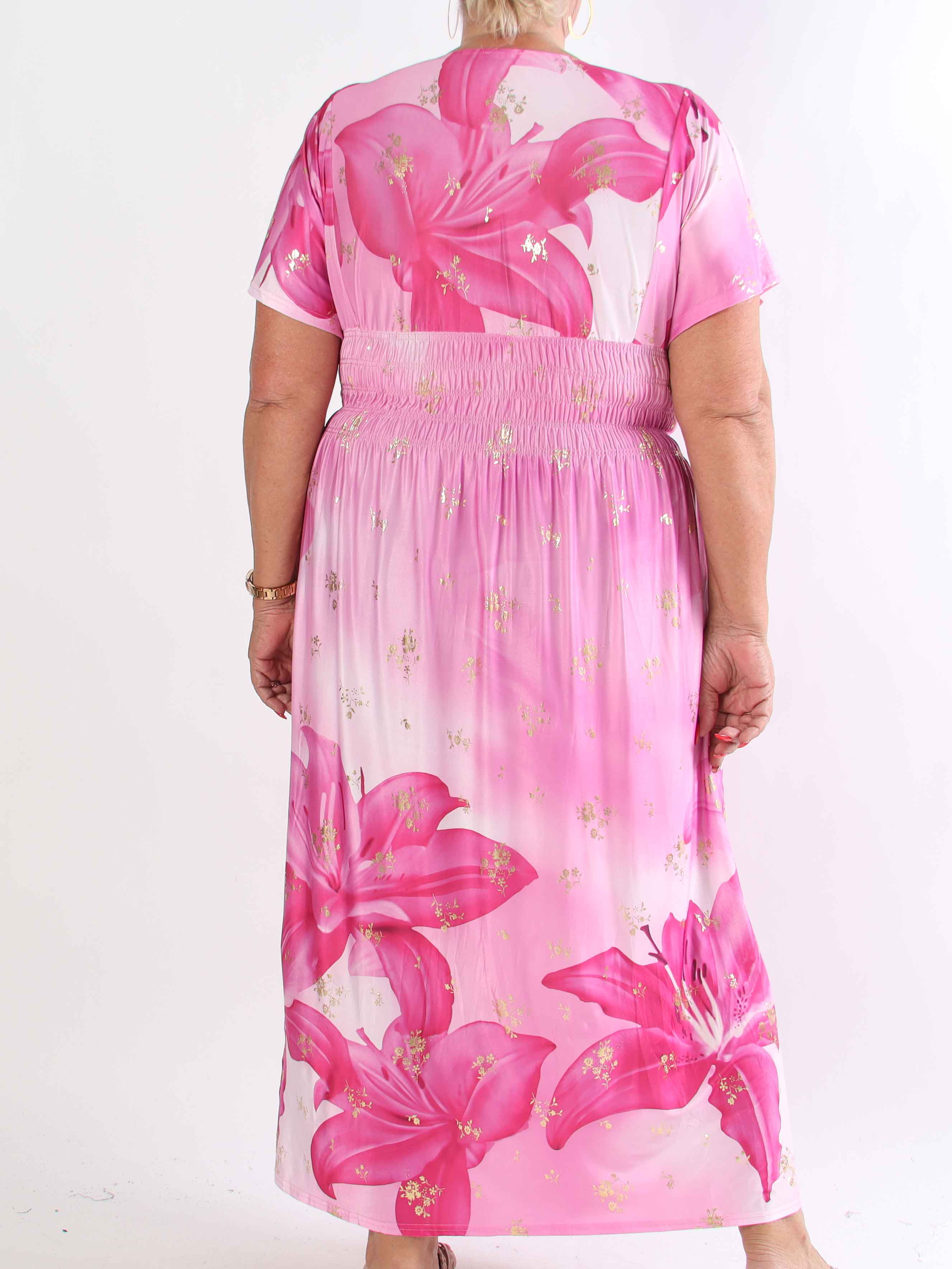 Pams Big Lily - Elastisk plus size kjole med store liljer og guld detaljer
