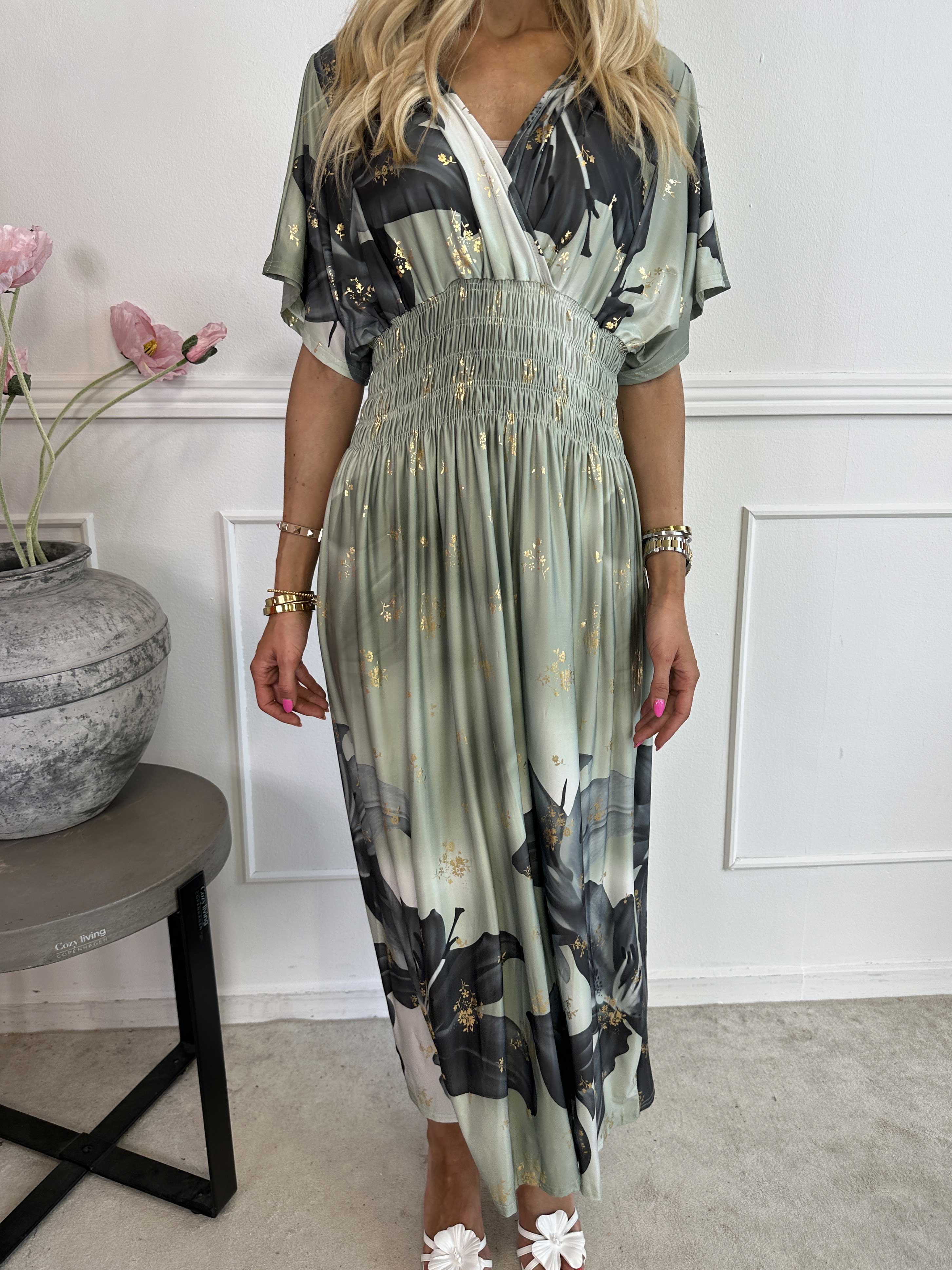 Pams Big Lily - Elastisk kjole med store liljer og guld detaljer