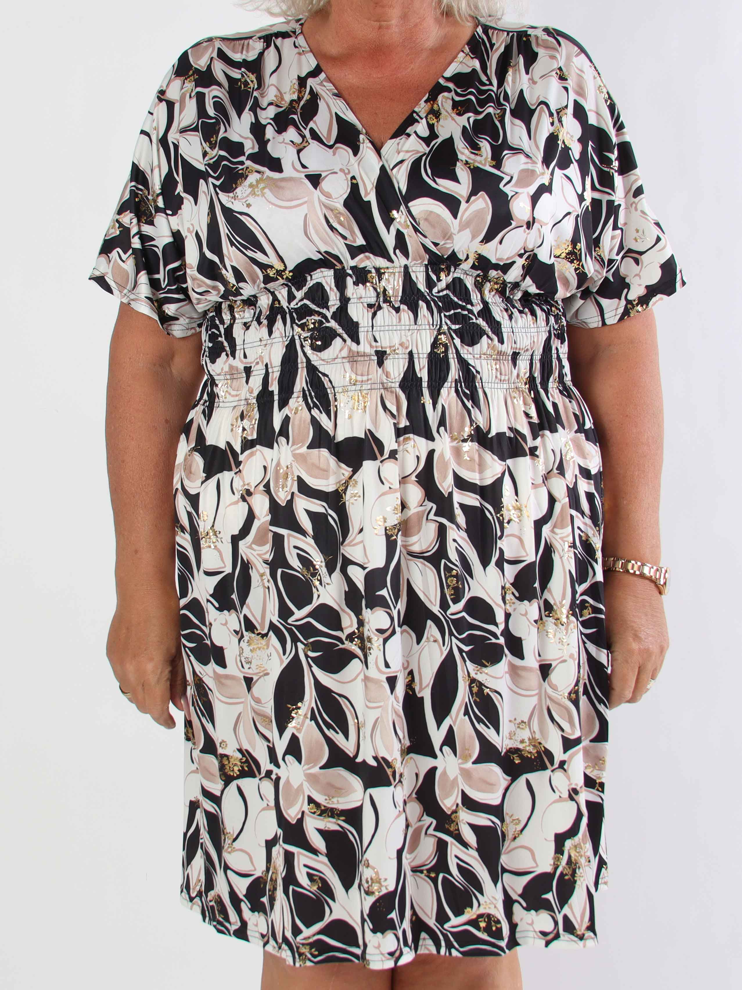 Pams Blossoming Short - Elastisk mønstret plus size kjole med smock