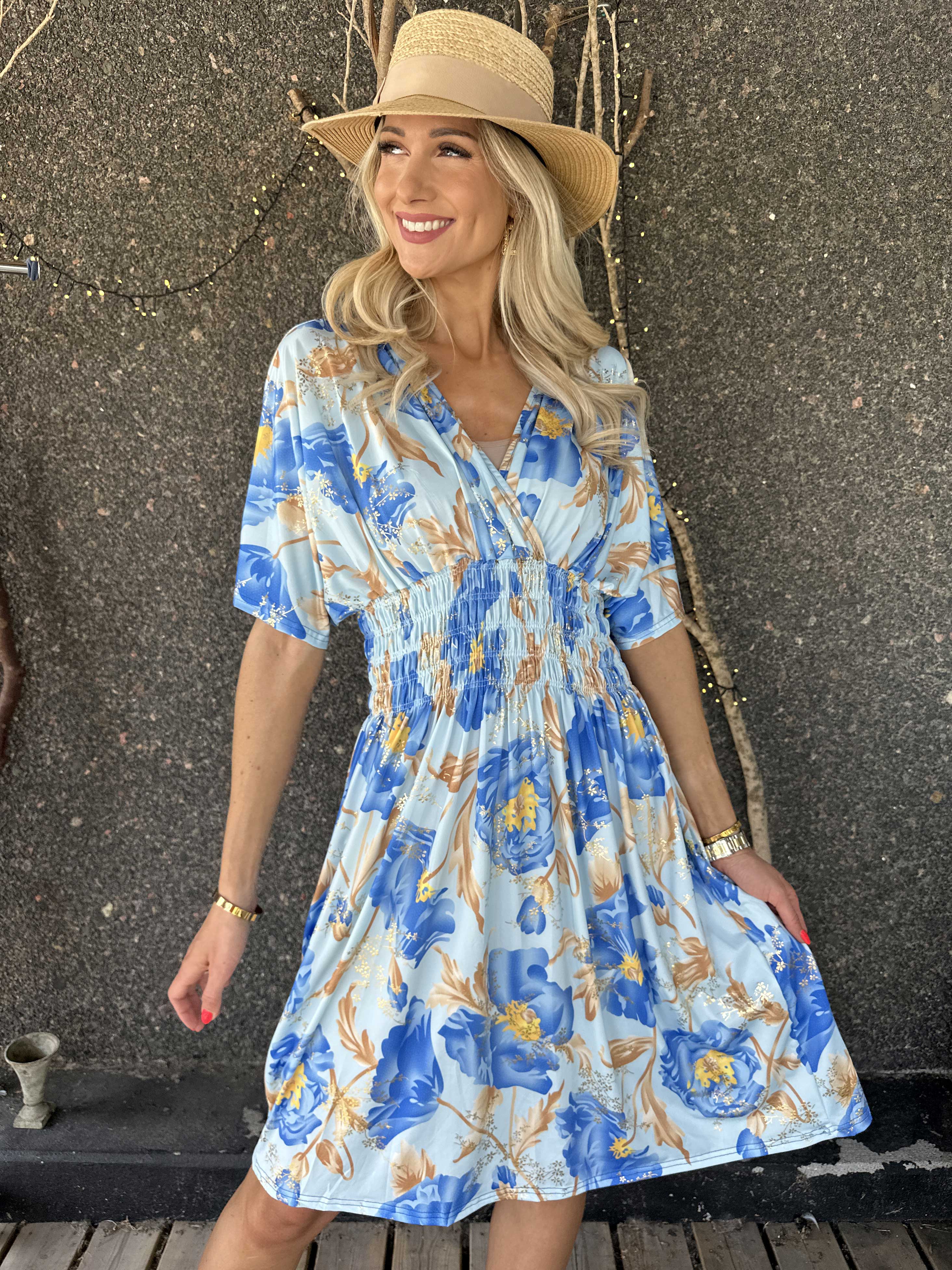 Pams Botanic Short - Elastisk kjole med blomstermotiver