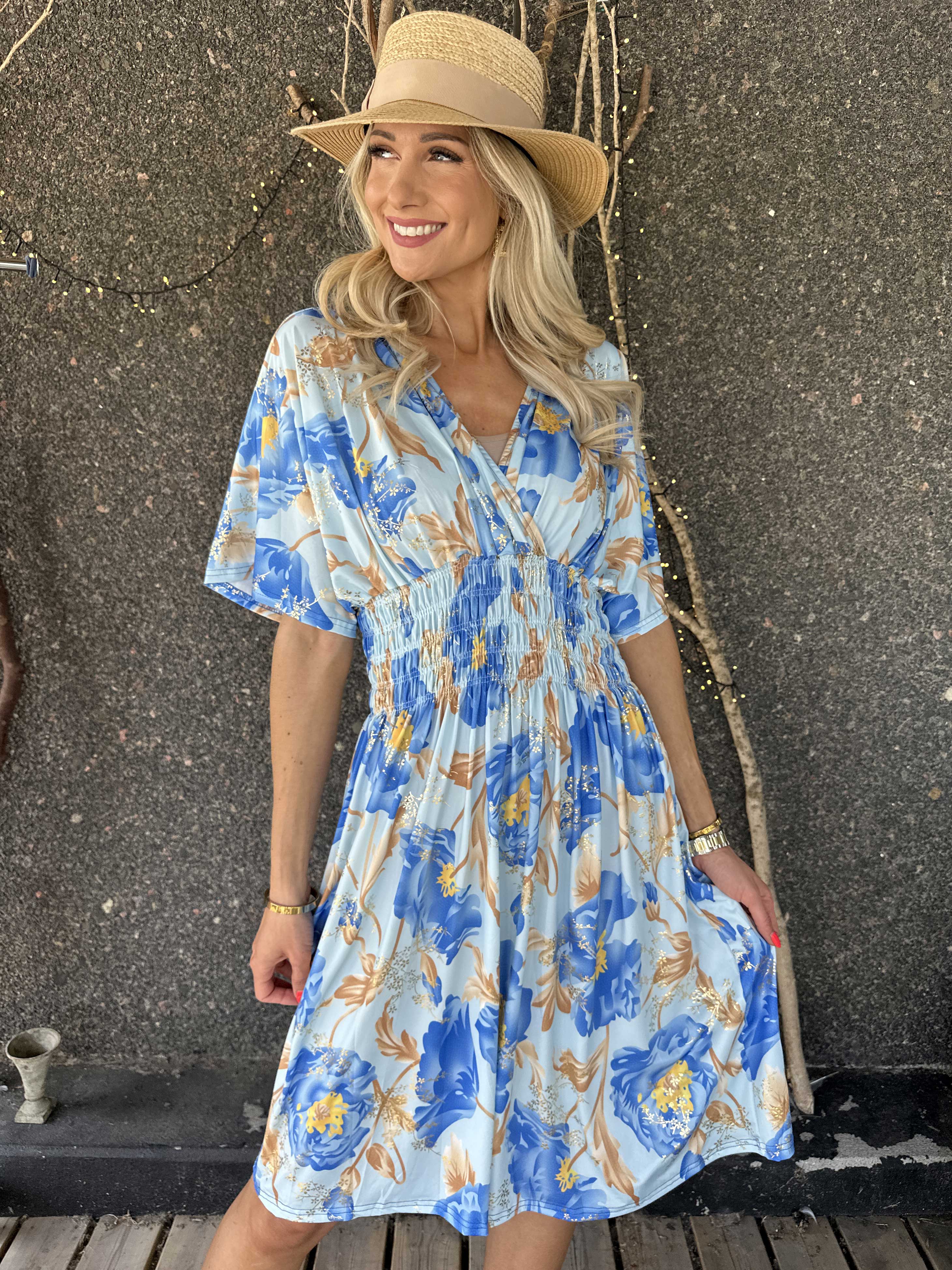 Pams Botanic Short - Elastisk kjole med blomstermotiver