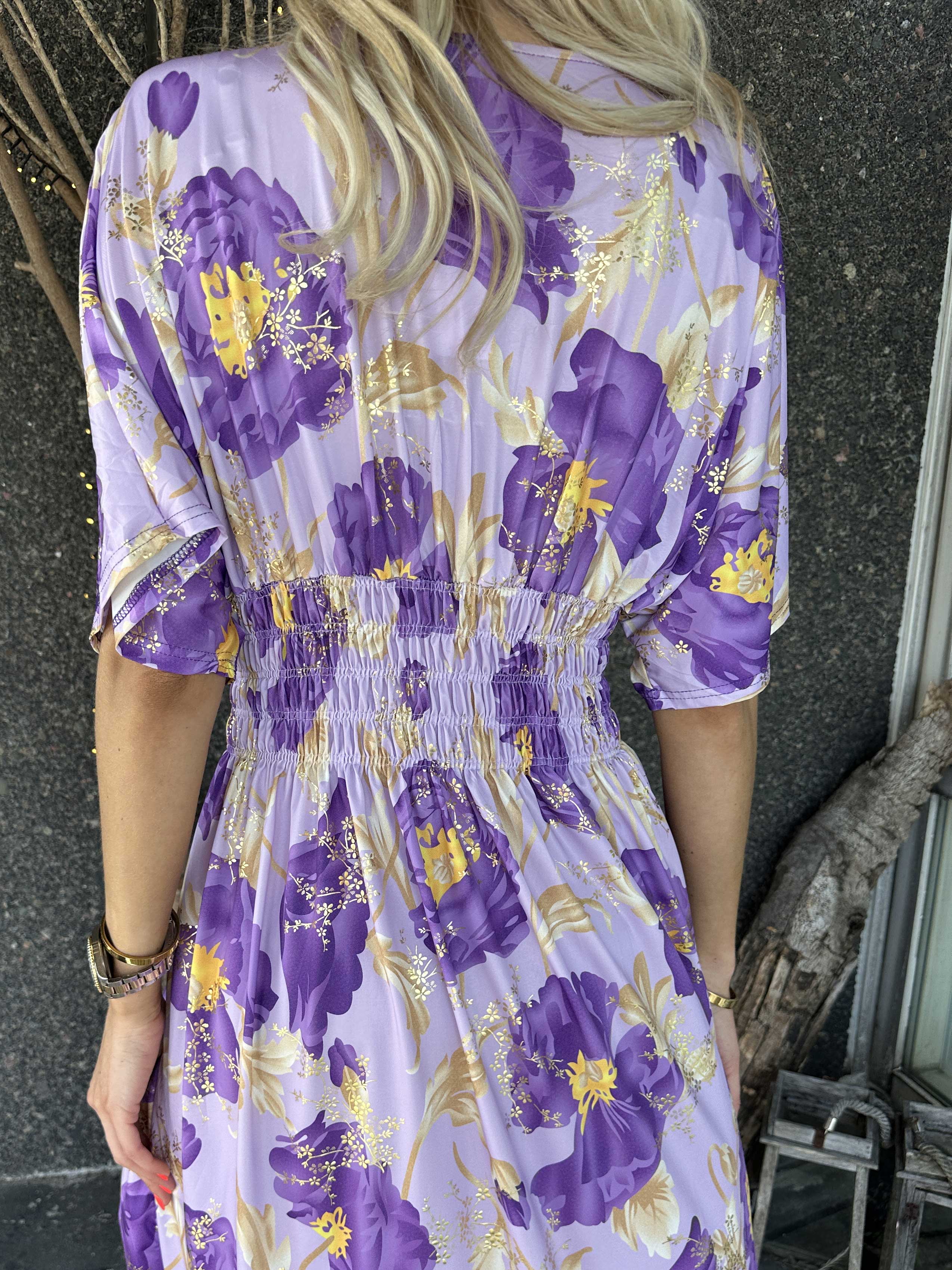 Pams Botanic Short - Elastisk kjole med blomstermotiver