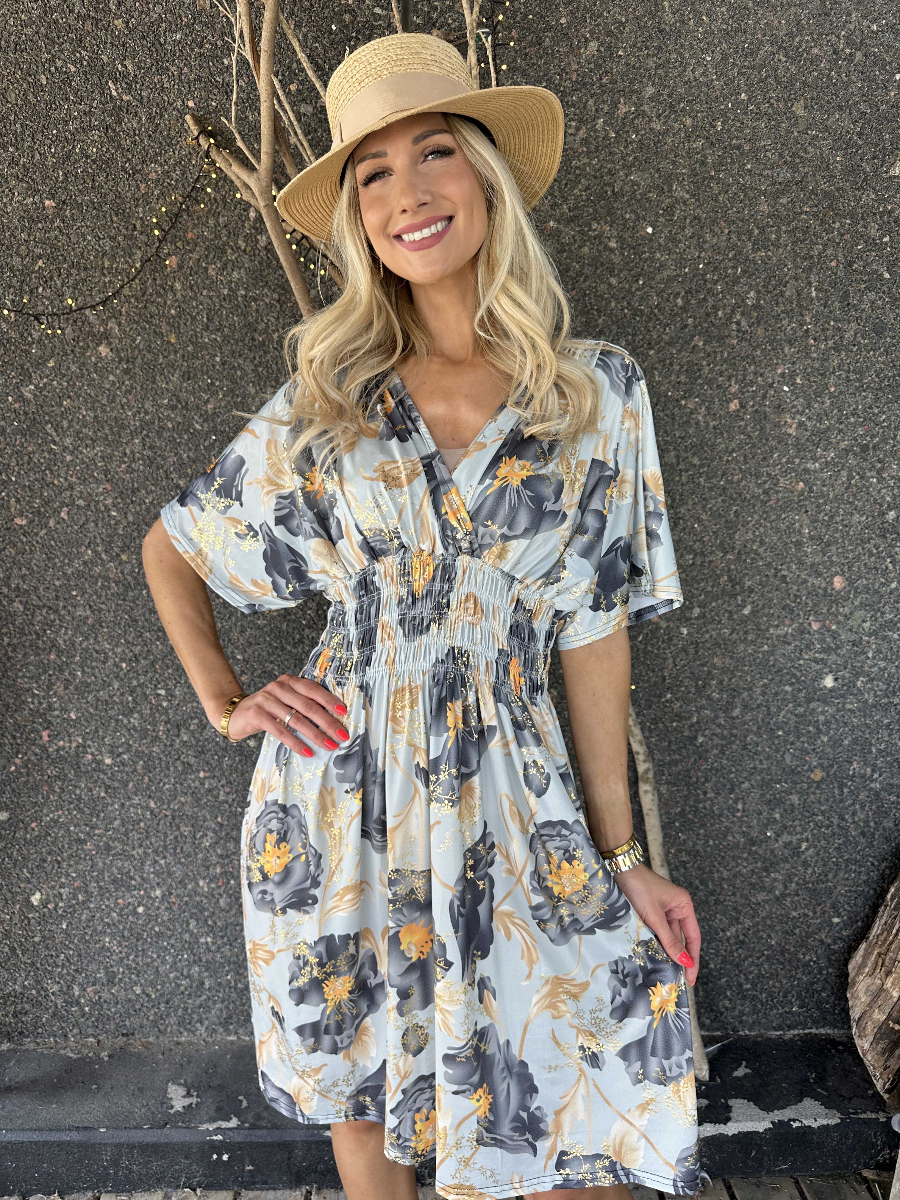 Pams Botanic Short - Elastisk kjole med blomstermotiver