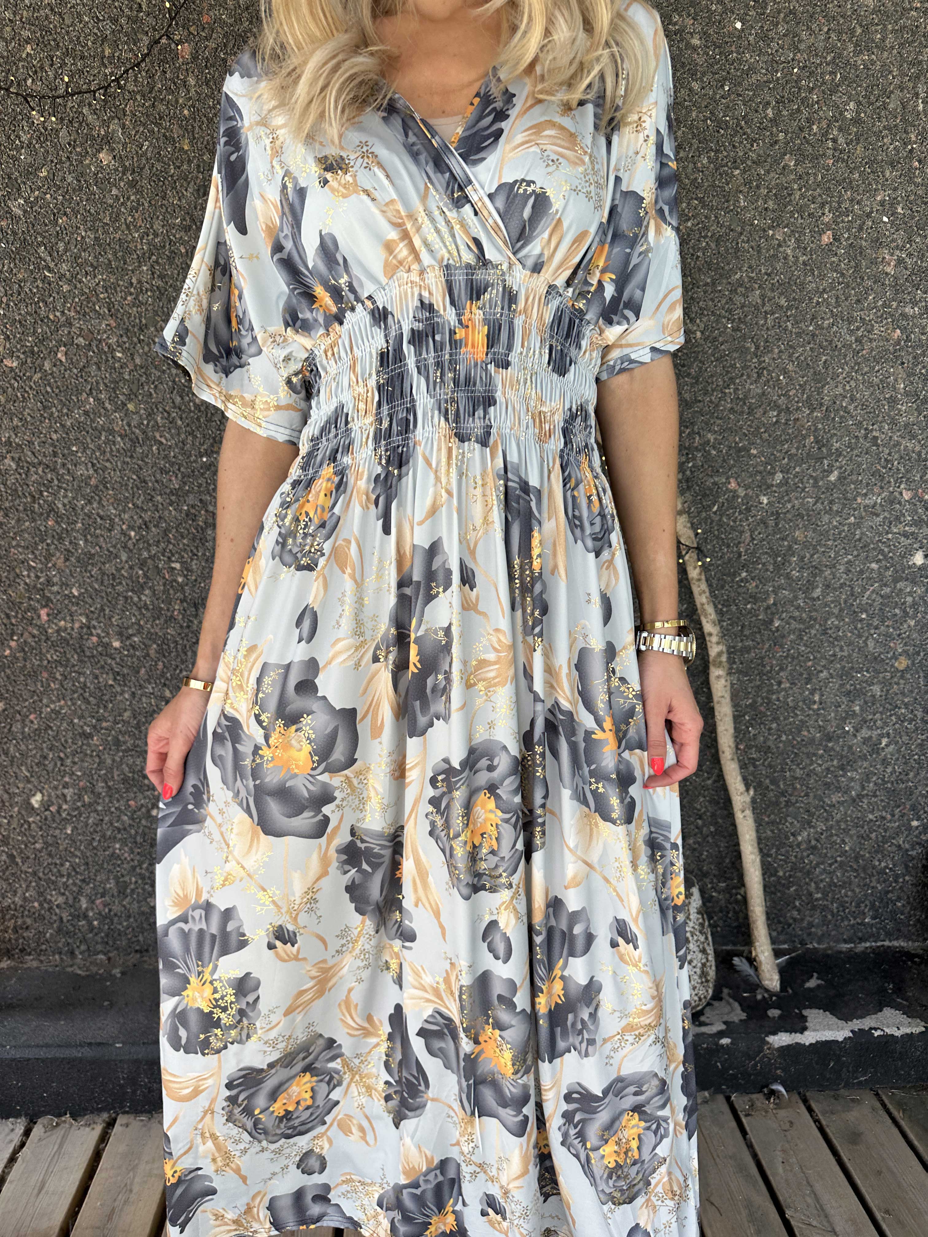 Pams Botanic - Elastisk kjole med blomstermotiver