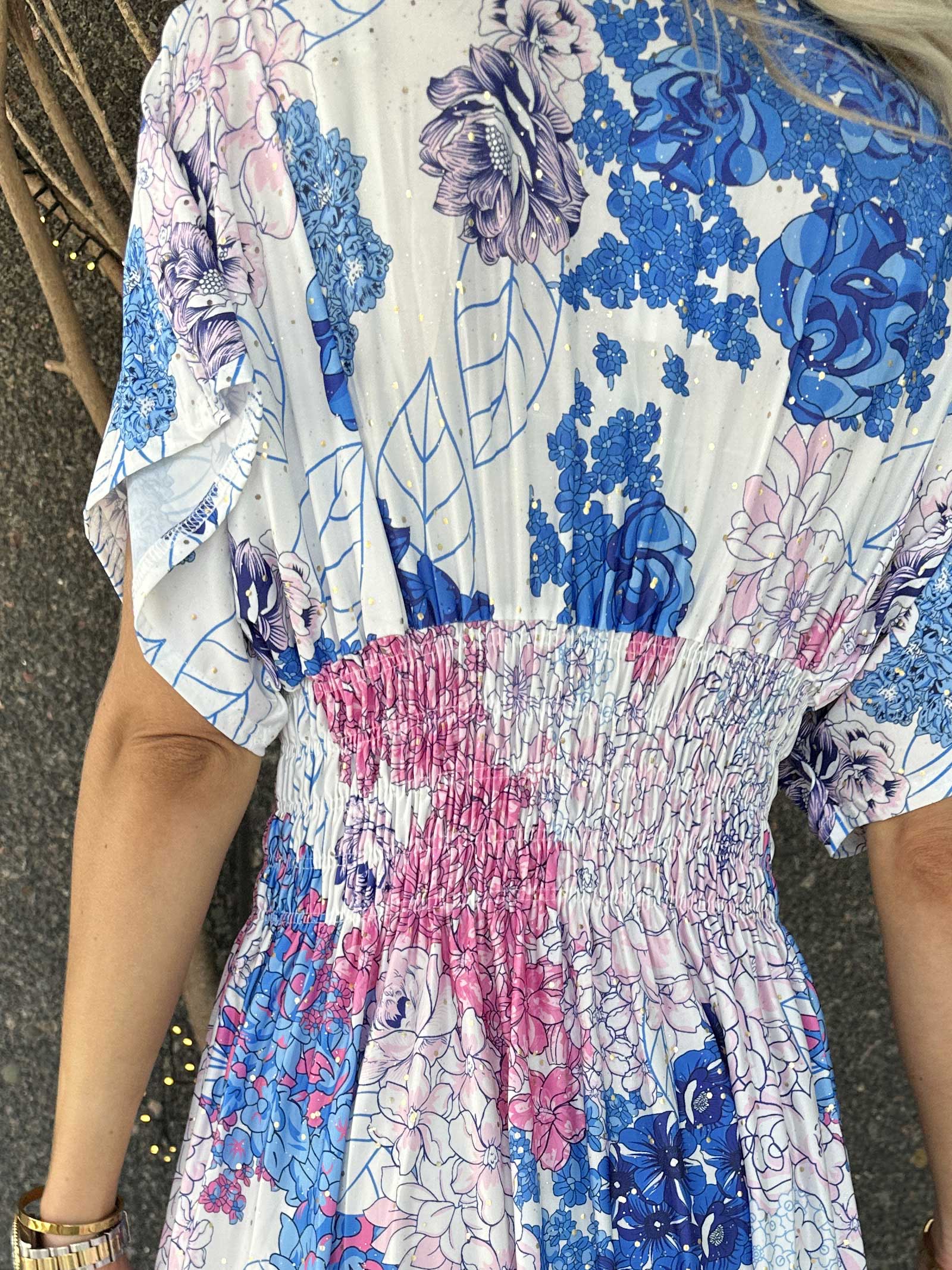 Pams Coachella - Elastisk kjole med farvet mønster