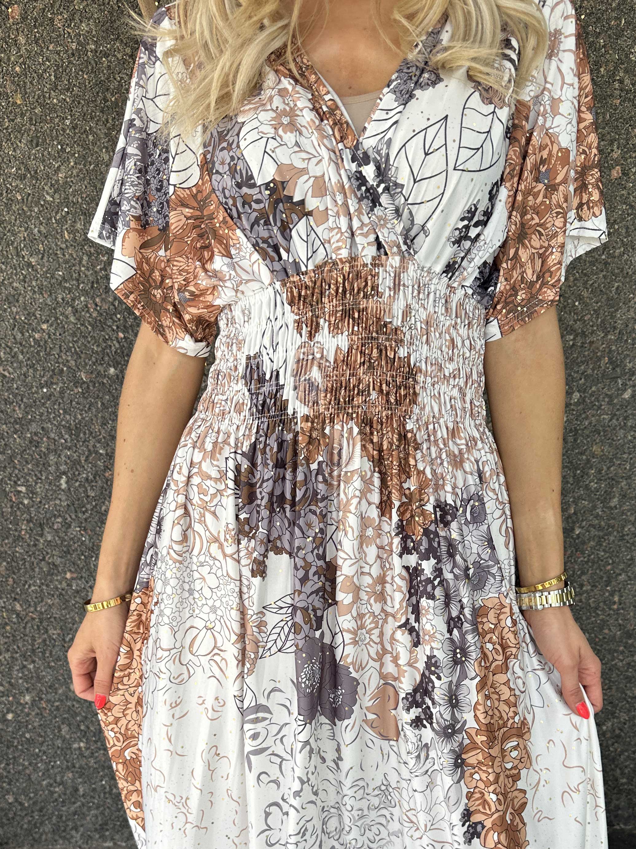 Pams Coachella - Elastisk kjole med farvet mønster