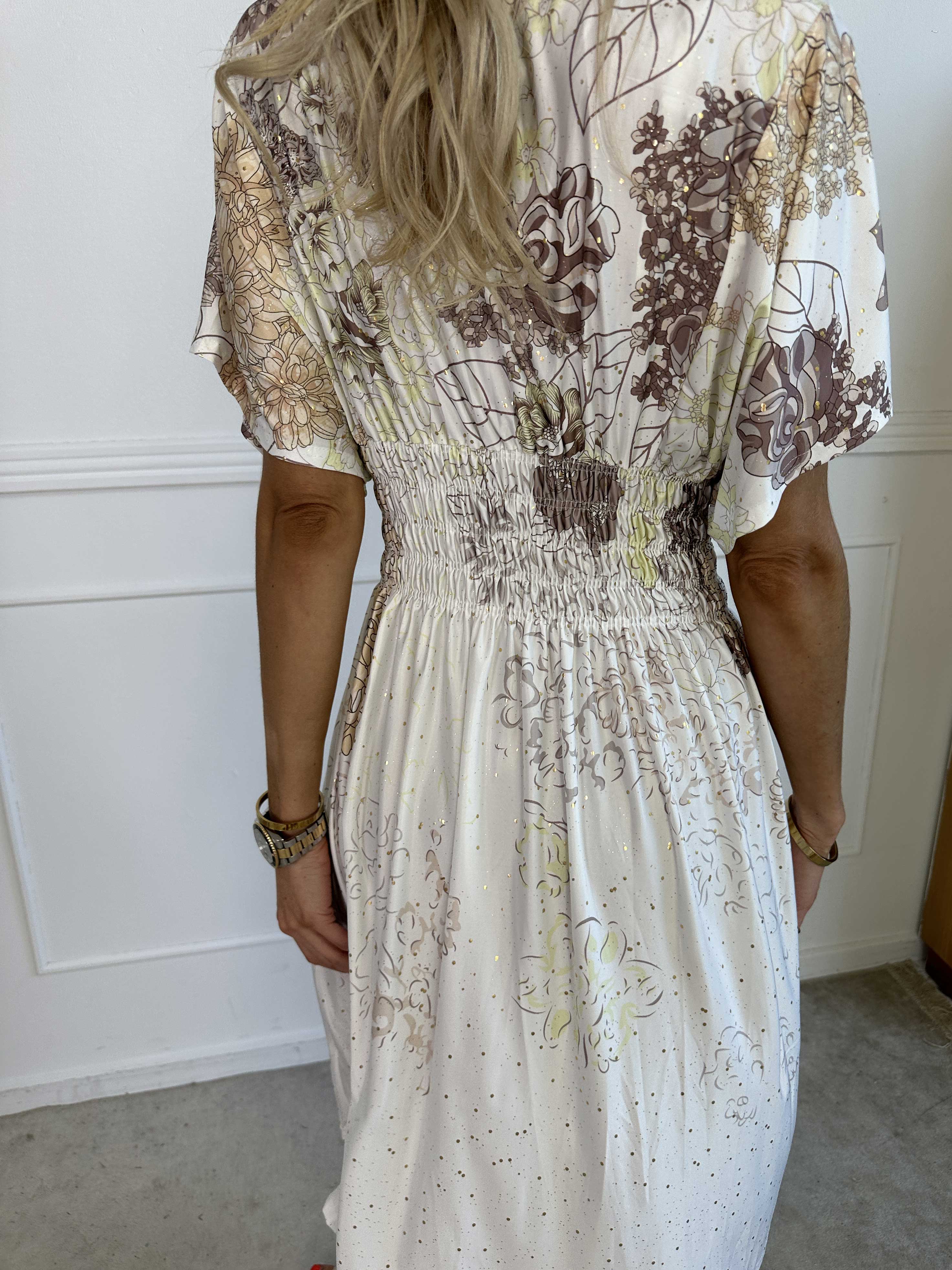 Pams Coachella Short - Elastisk kjole med farvet mønster