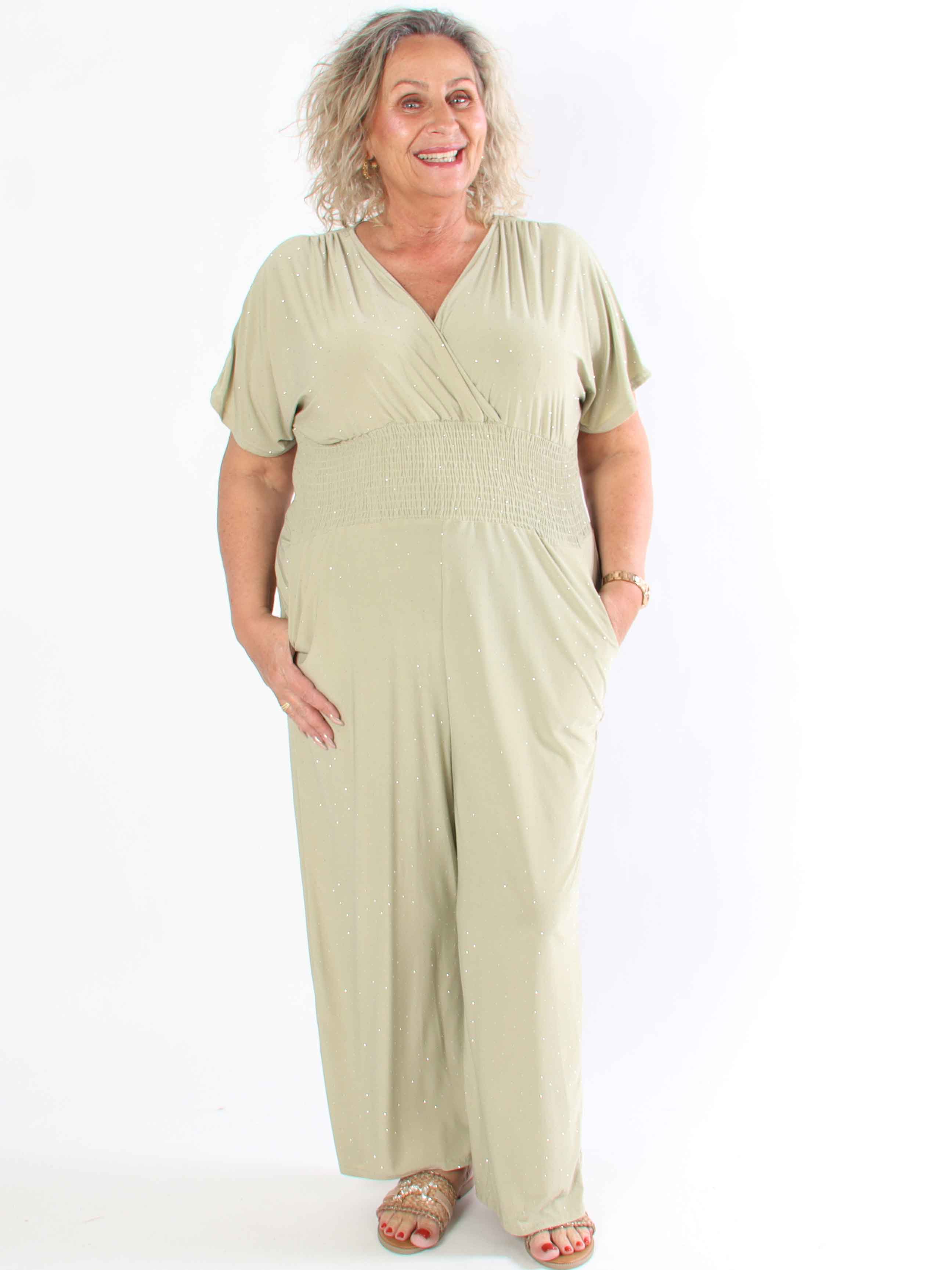 Pams Crystal Jumpsuit - Elastisk plus size buksedragt pyntet med similisten
