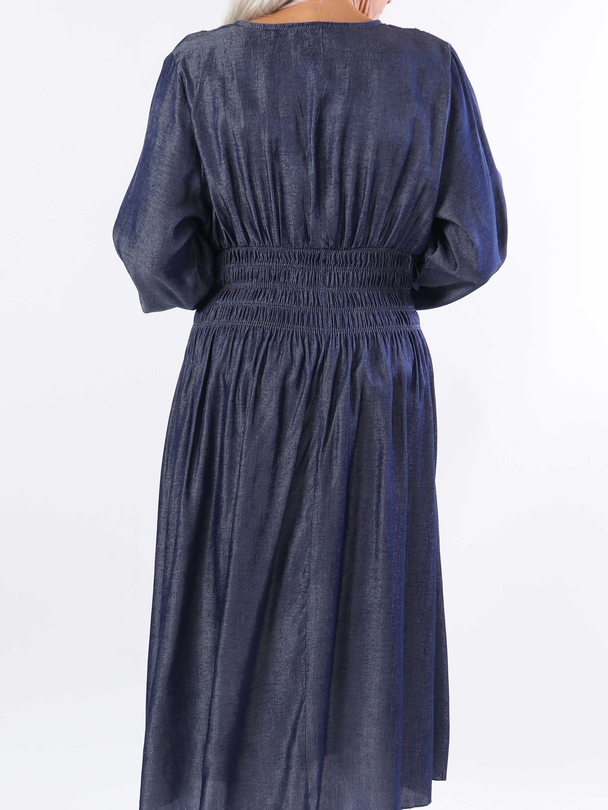 Pams Denim Midi L/S - Plus size kjole med smock i livet