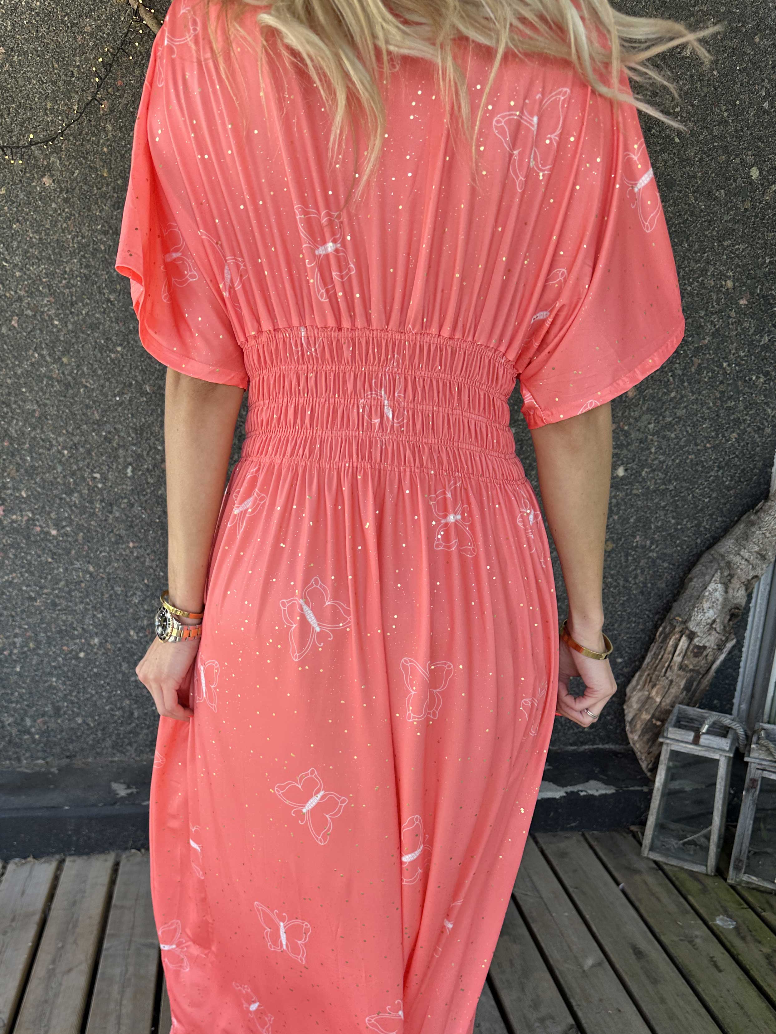 Pams Dust - Elastisk kjole med sommerfugle og guld støv