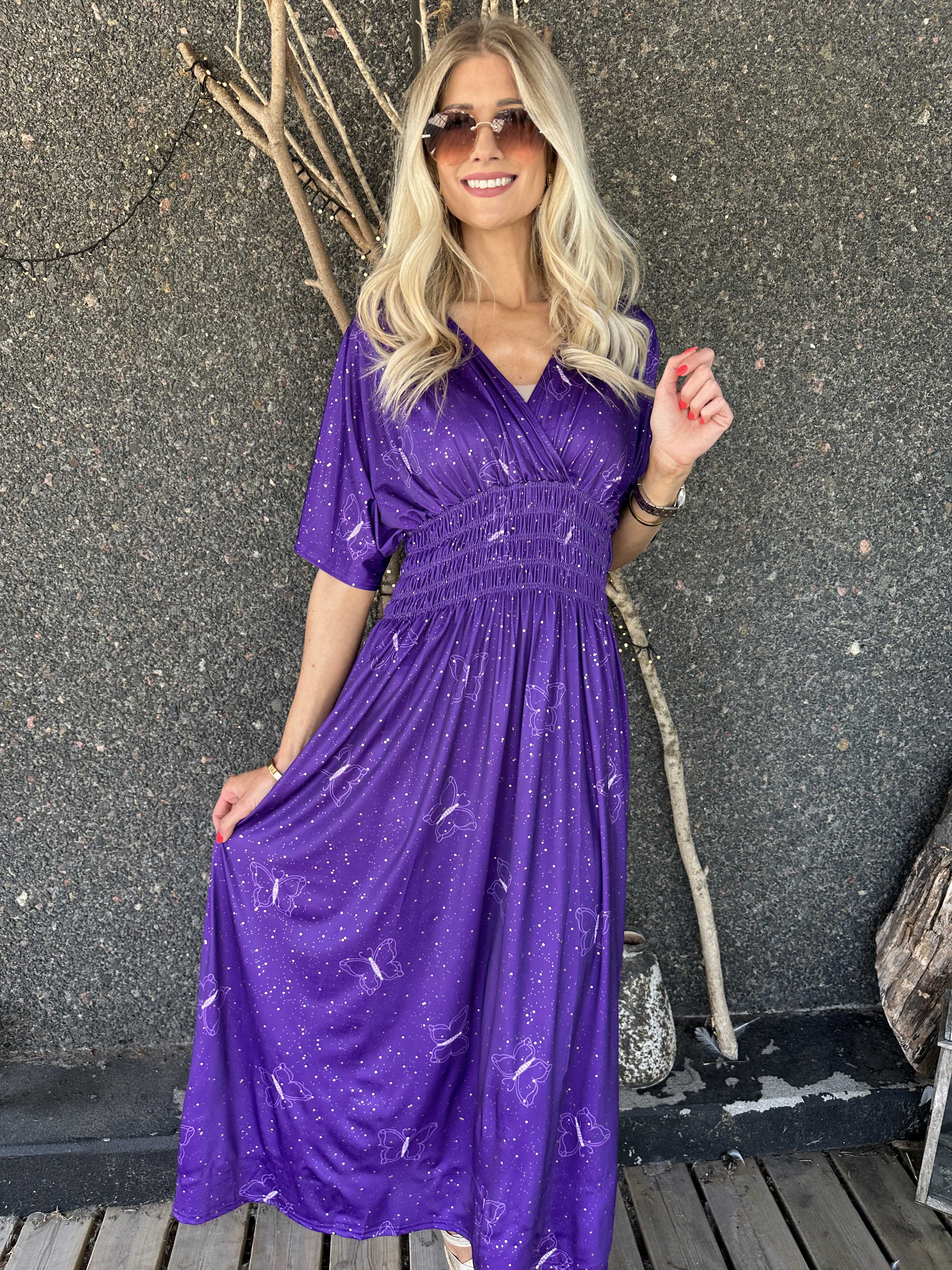 Pams Dust - Elastisk kjole med sommerfugle og guld støv