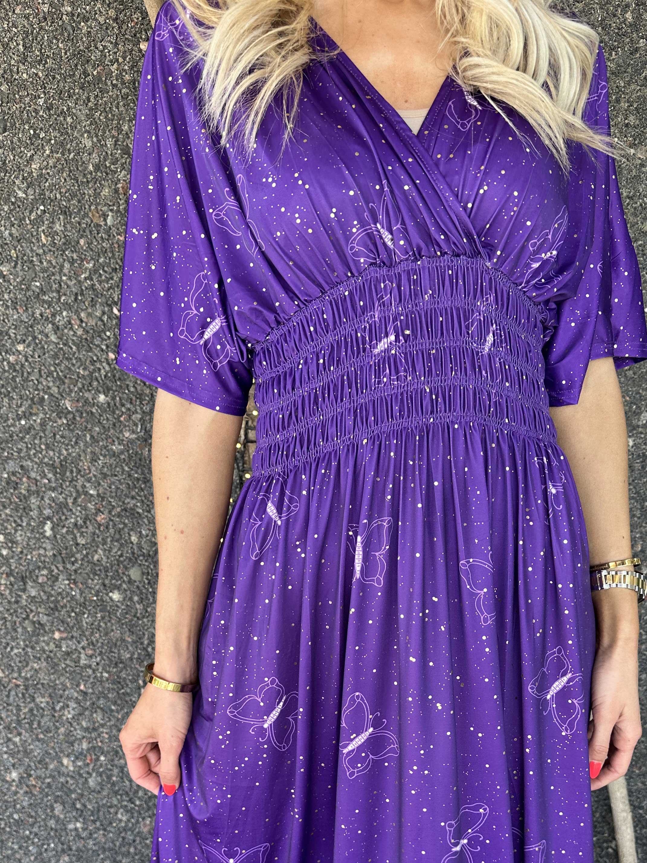 Pams Dust - Elastisk kjole med sommerfugle og guld støv