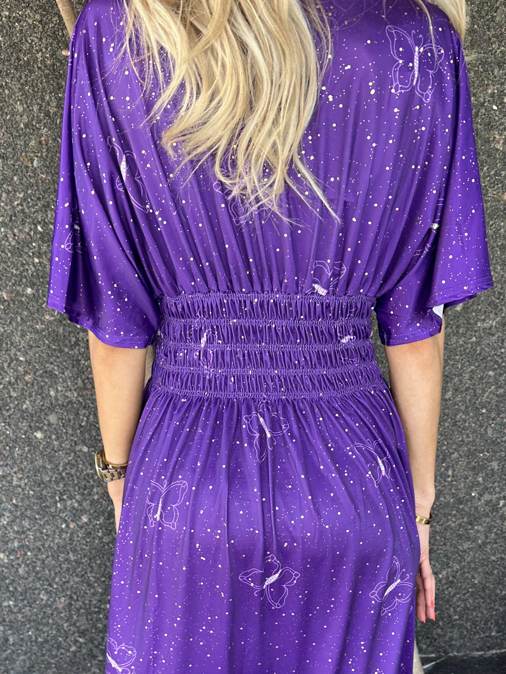 Pams Dust - Elastisk kjole med sommerfugle og guld støv