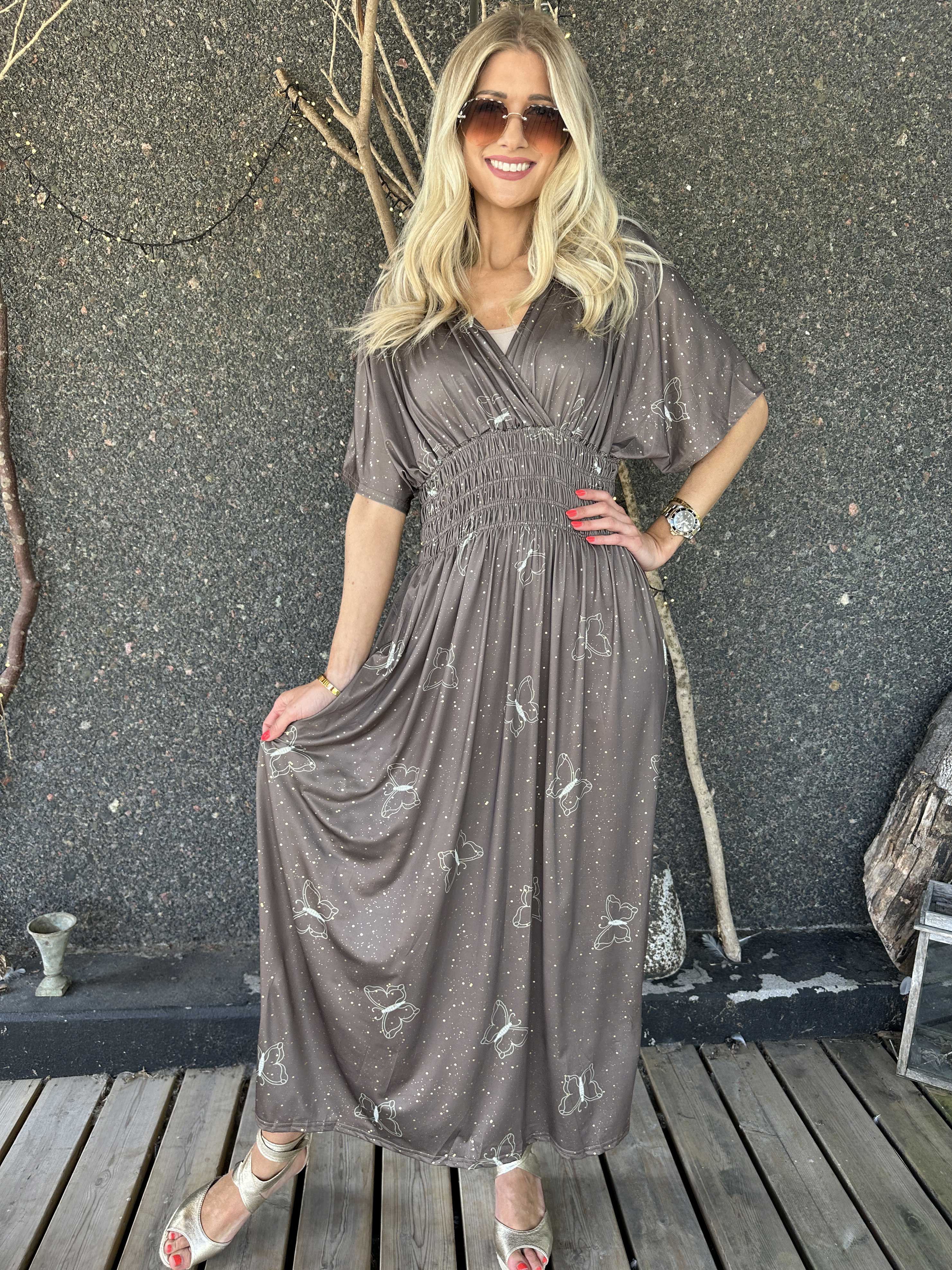 Pams Dust - Elastisk kjole med sommerfugle og guld støv