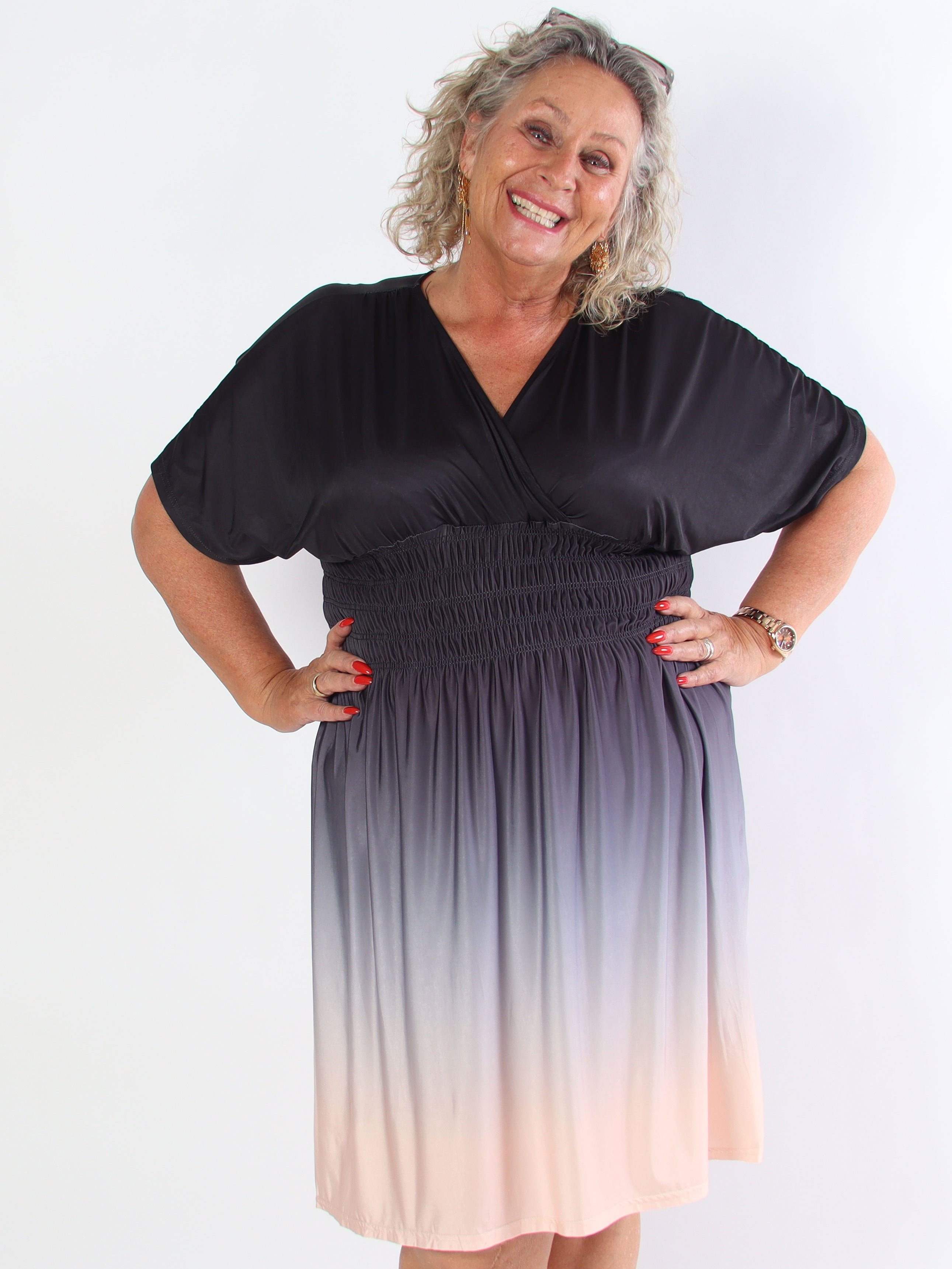 Pams Fade Short - Flerfarvet elastisk plus size kjole