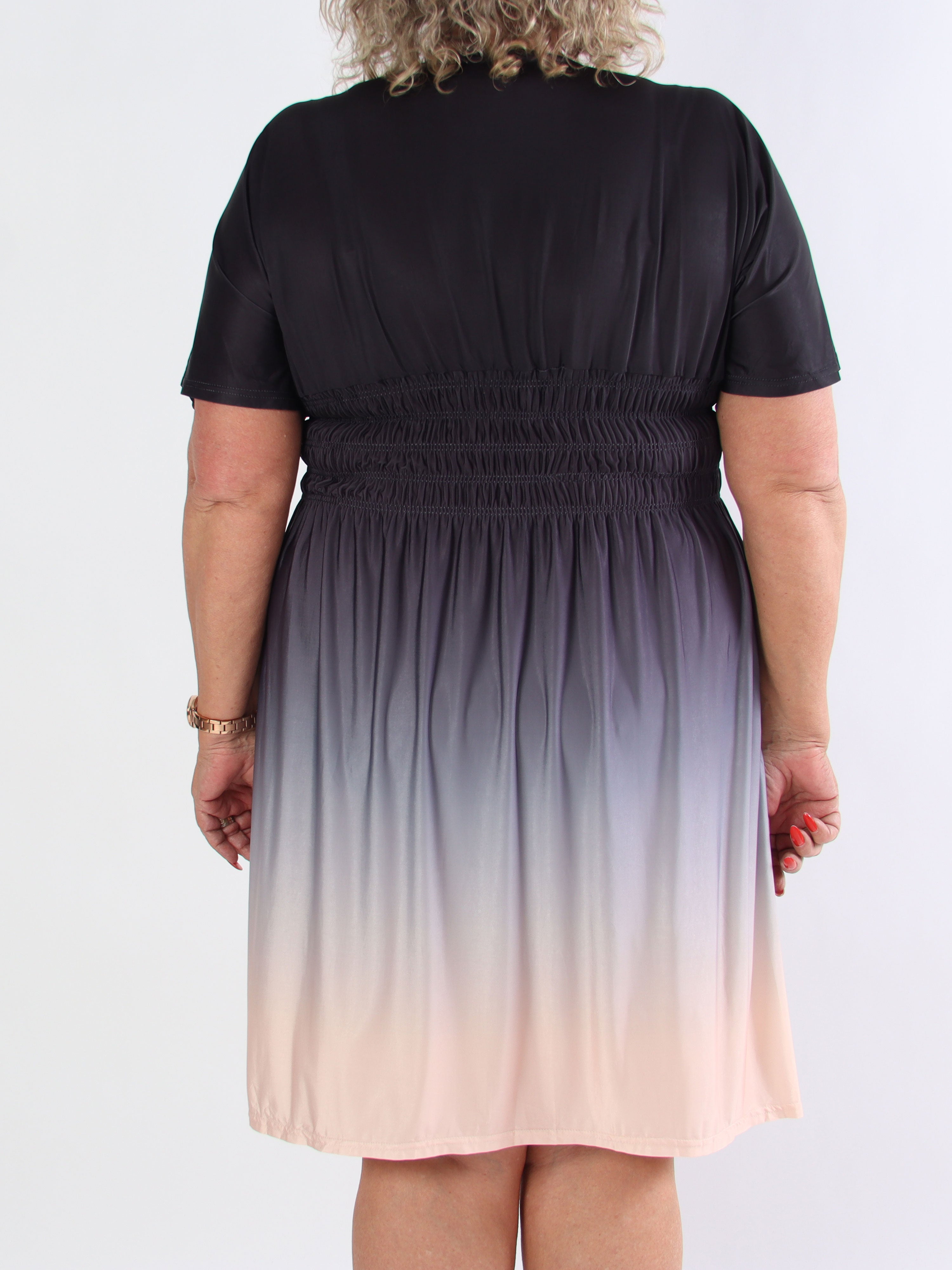 Pams Fade Short - Flerfarvet elastisk plus size kjole