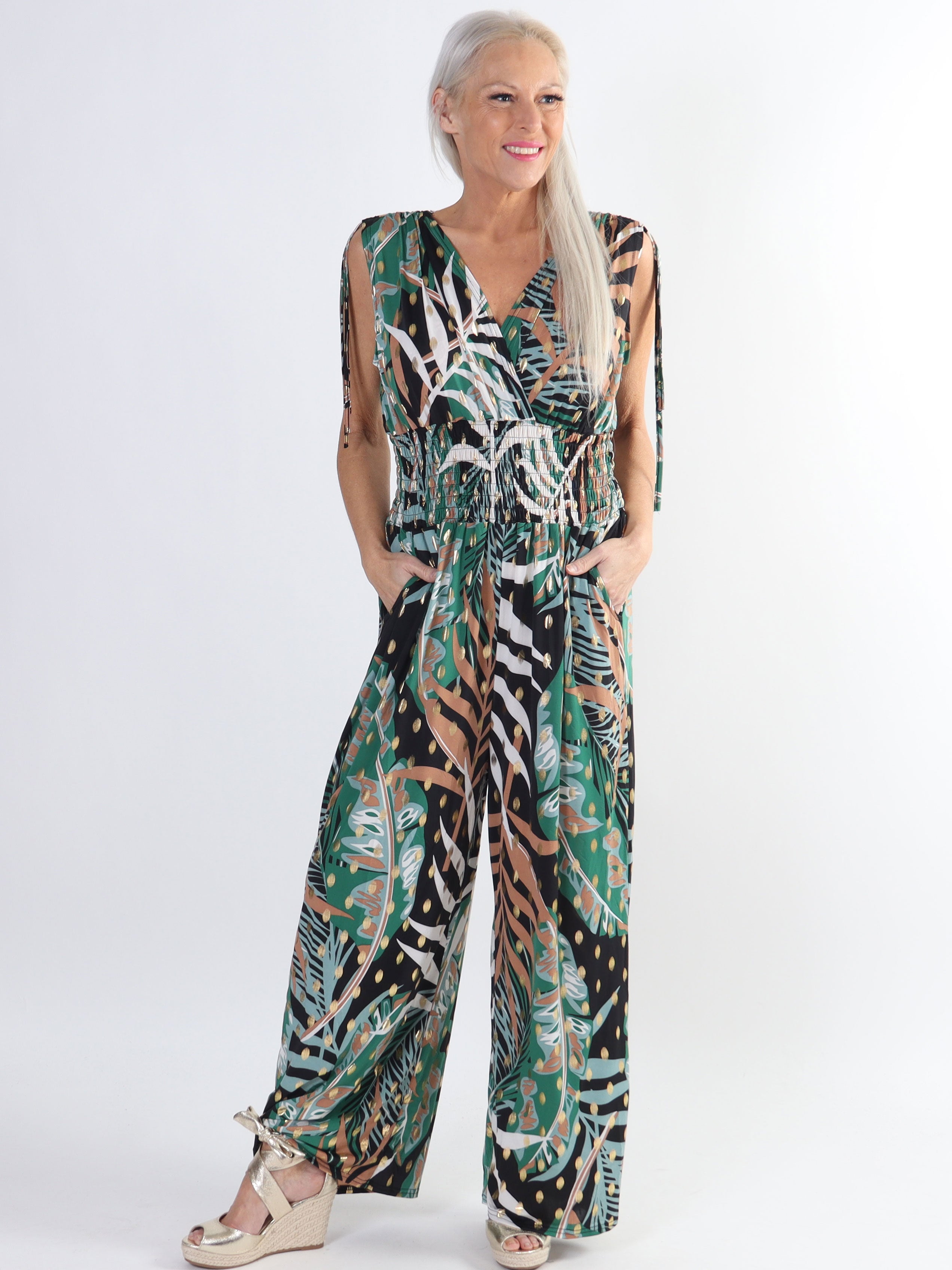 Pams Forest Jumpsuit N/S - Plus size buksedragt med bladmønster