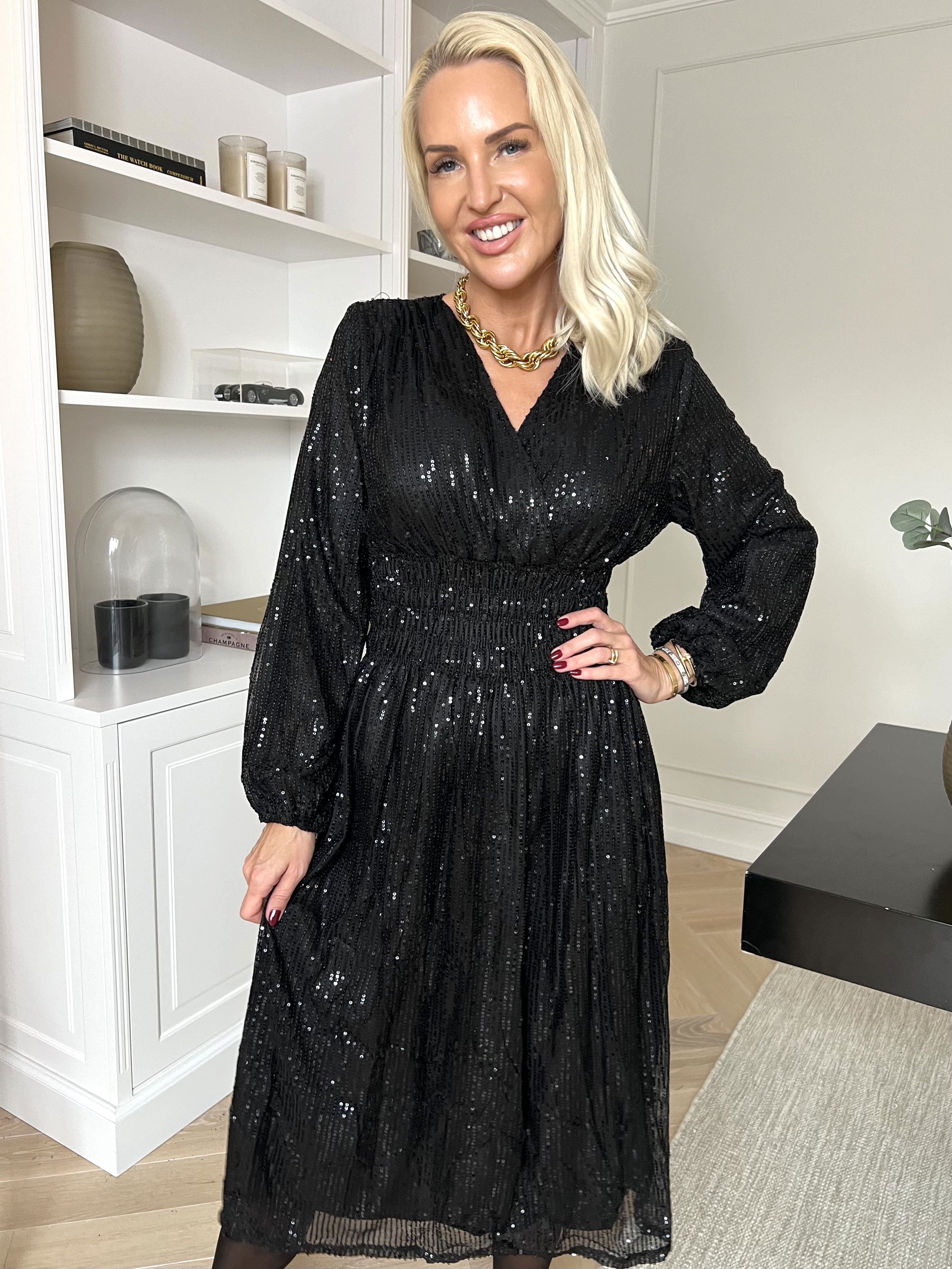 Pams Glitter Midi L/S - Smuk kjole med smock og pailletter