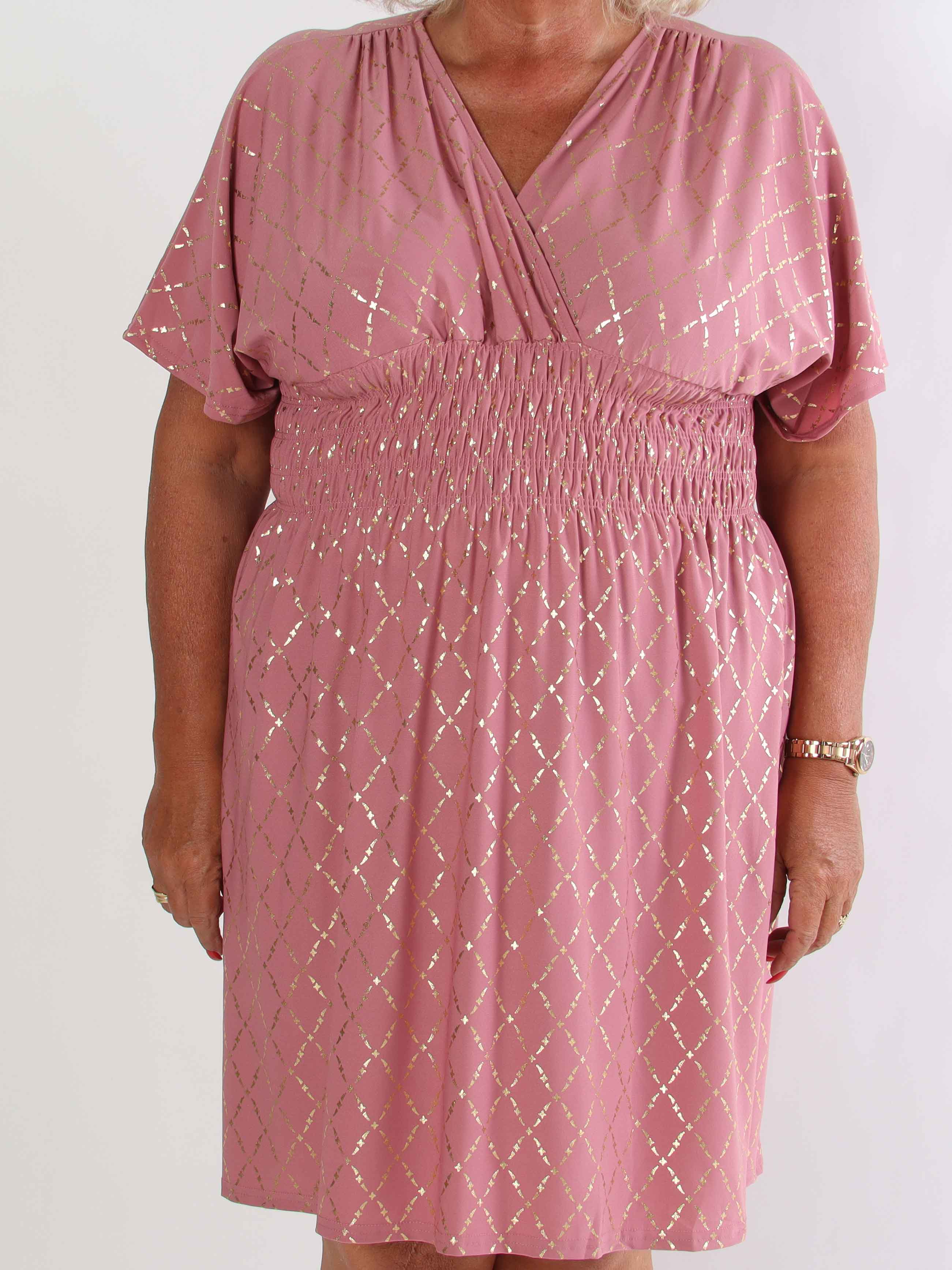 Pams Gold Check Short - Kort elastisk plus size kjole med guld detaljer