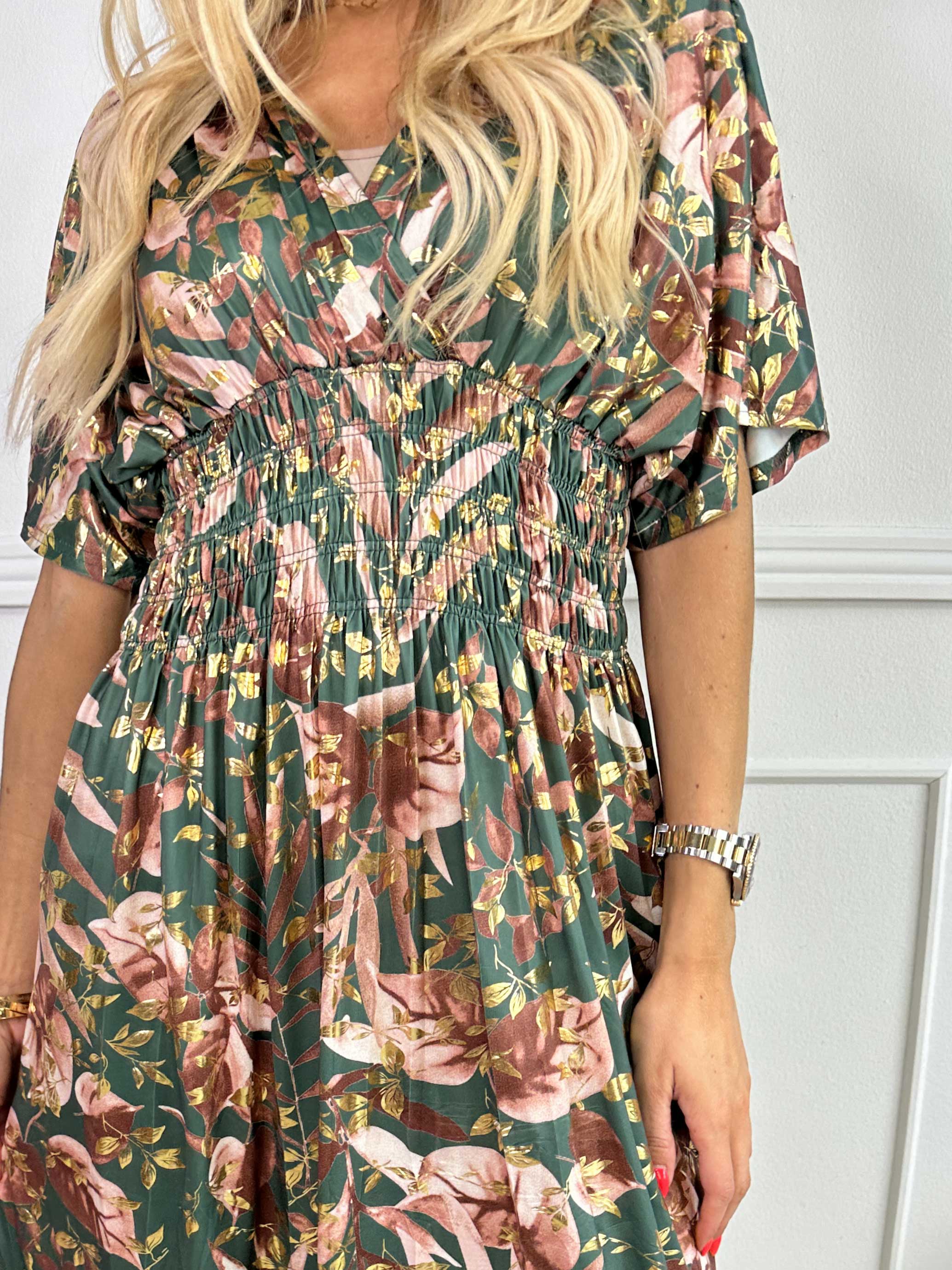 Pams Gold Leaf - Lang elastisk kjole med blomsterprint og guld detaljer