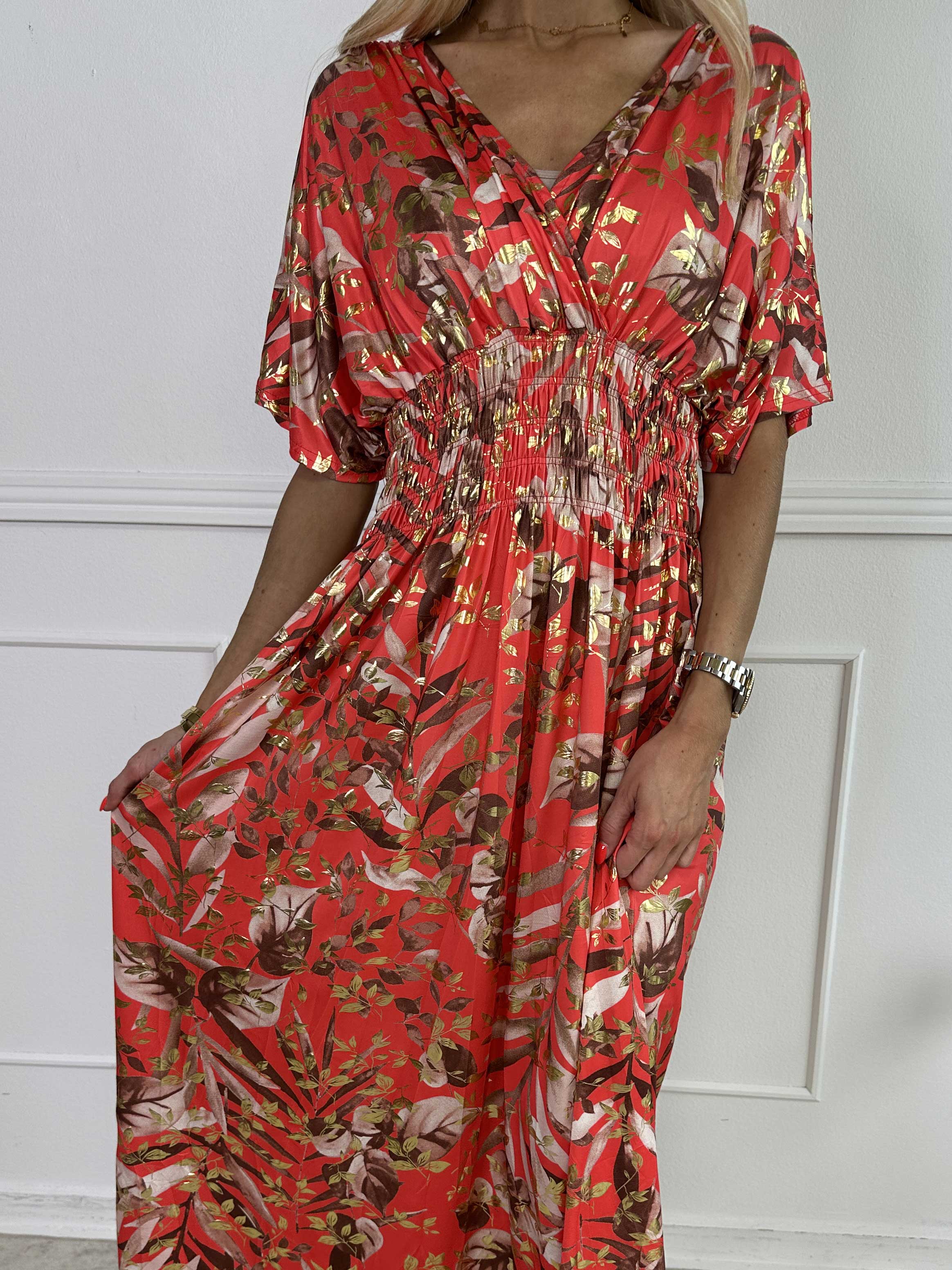 Pams Gold Leaf - Lang elastisk kjole med blomsterprint og guld detaljer