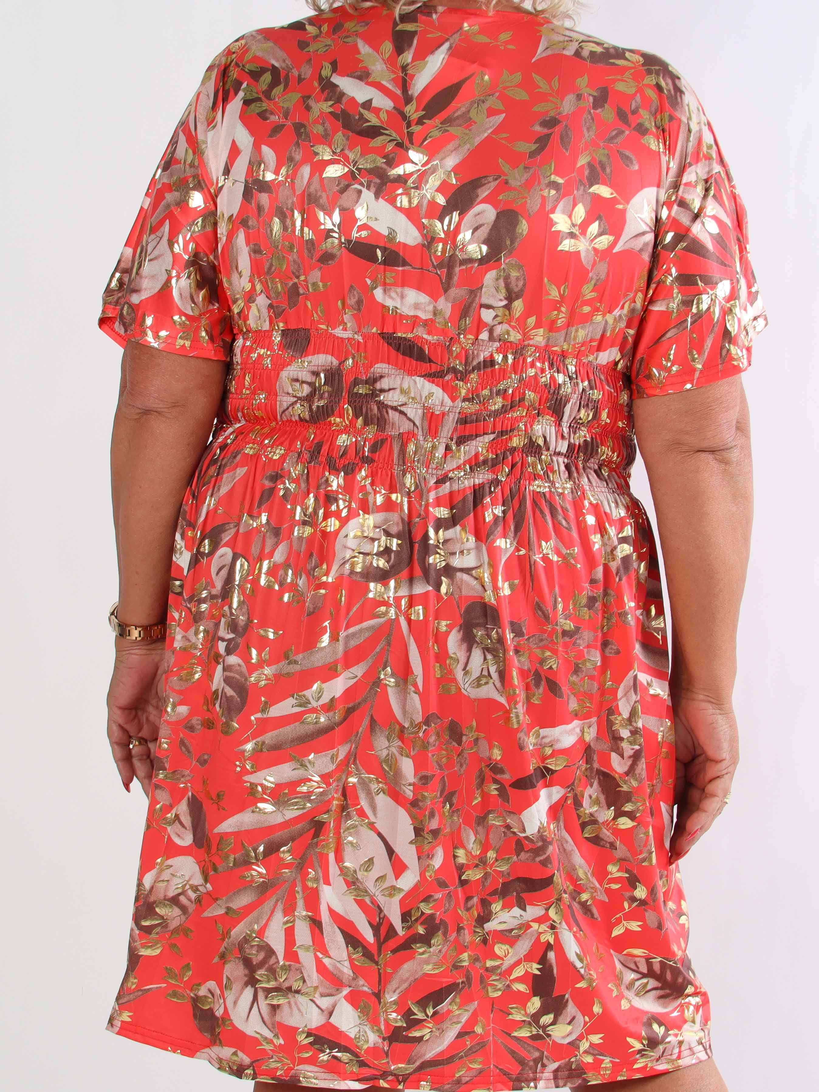 Pams Gold Leaf Short - Plus size kjole med blomsterprint og guld detaljer