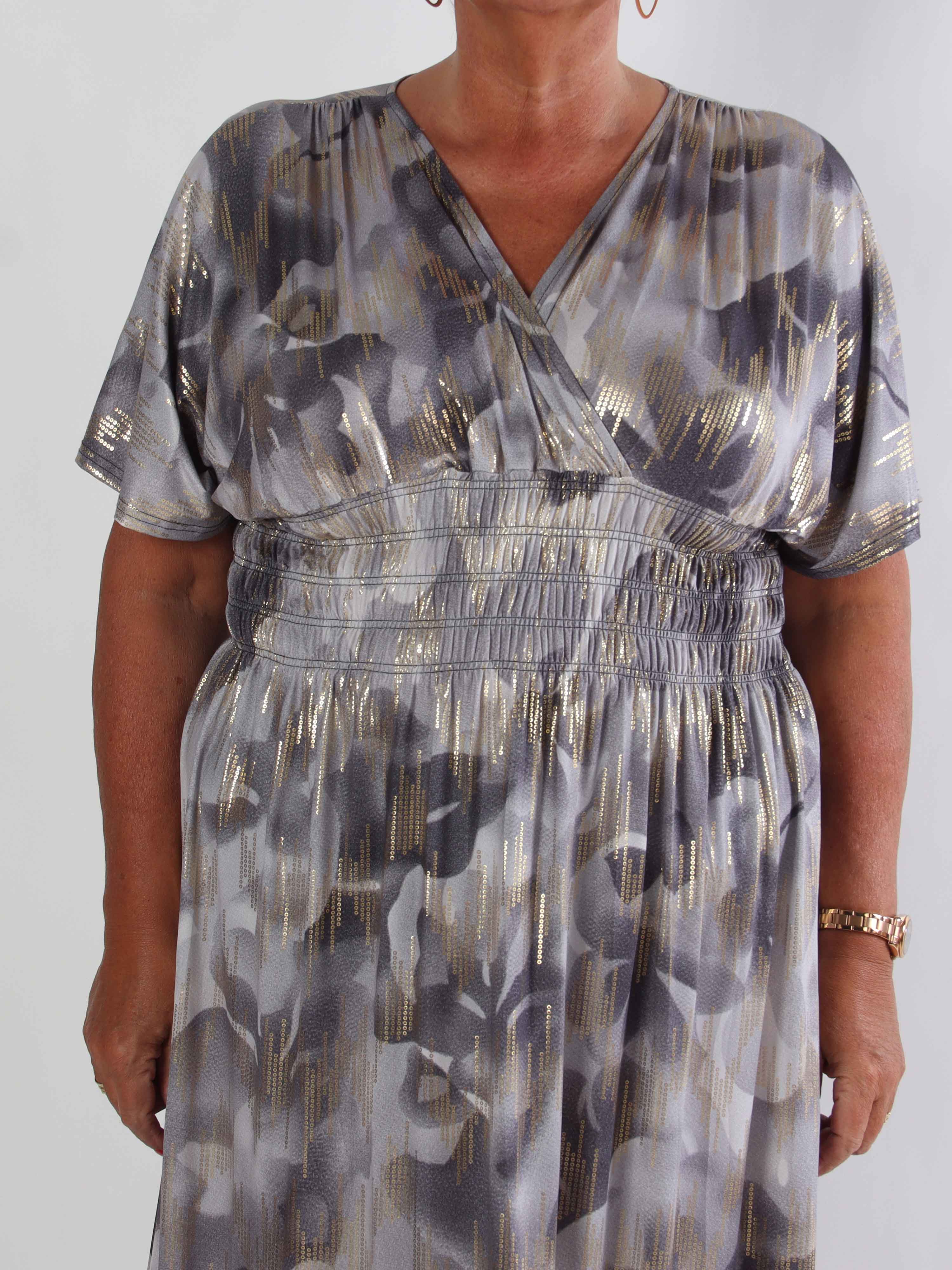 Pams Glamorous - Plus size elastisk kjole med fine guld detaljer