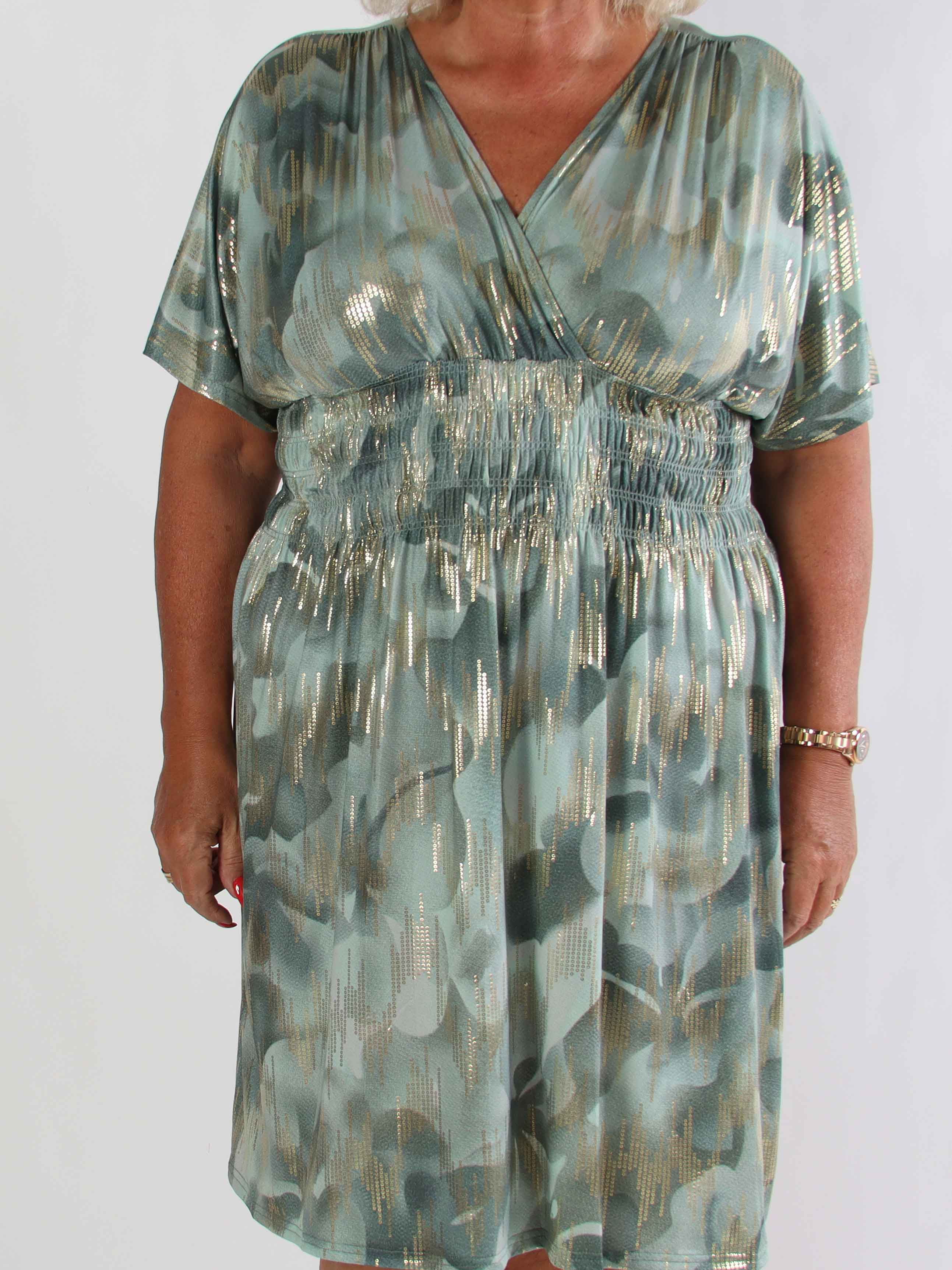 Pams Glamorous Short - Plus size elastisk kjole med fine guld detaljer